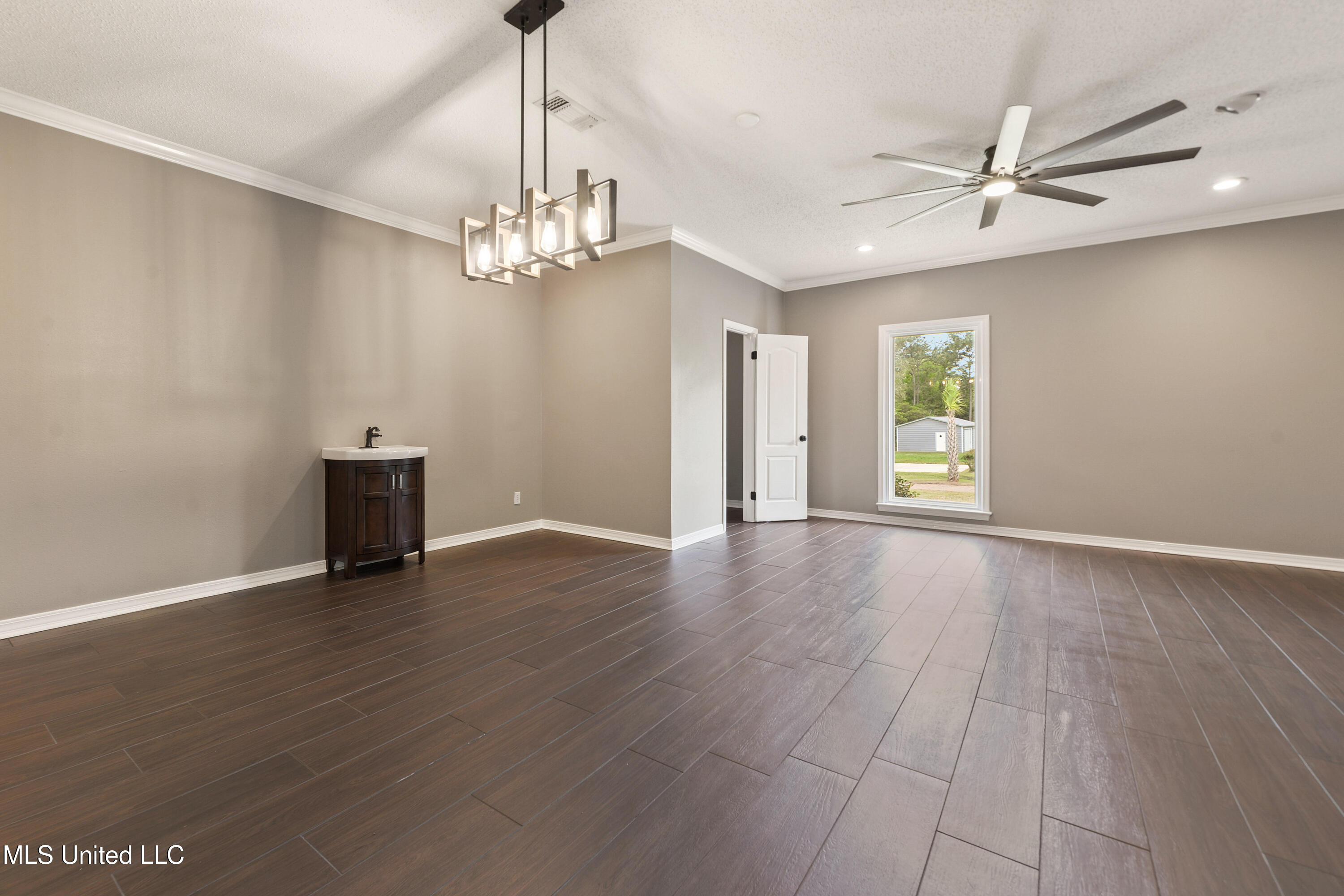 18437 Robinson Road, Gulfport, Mississippi image 14