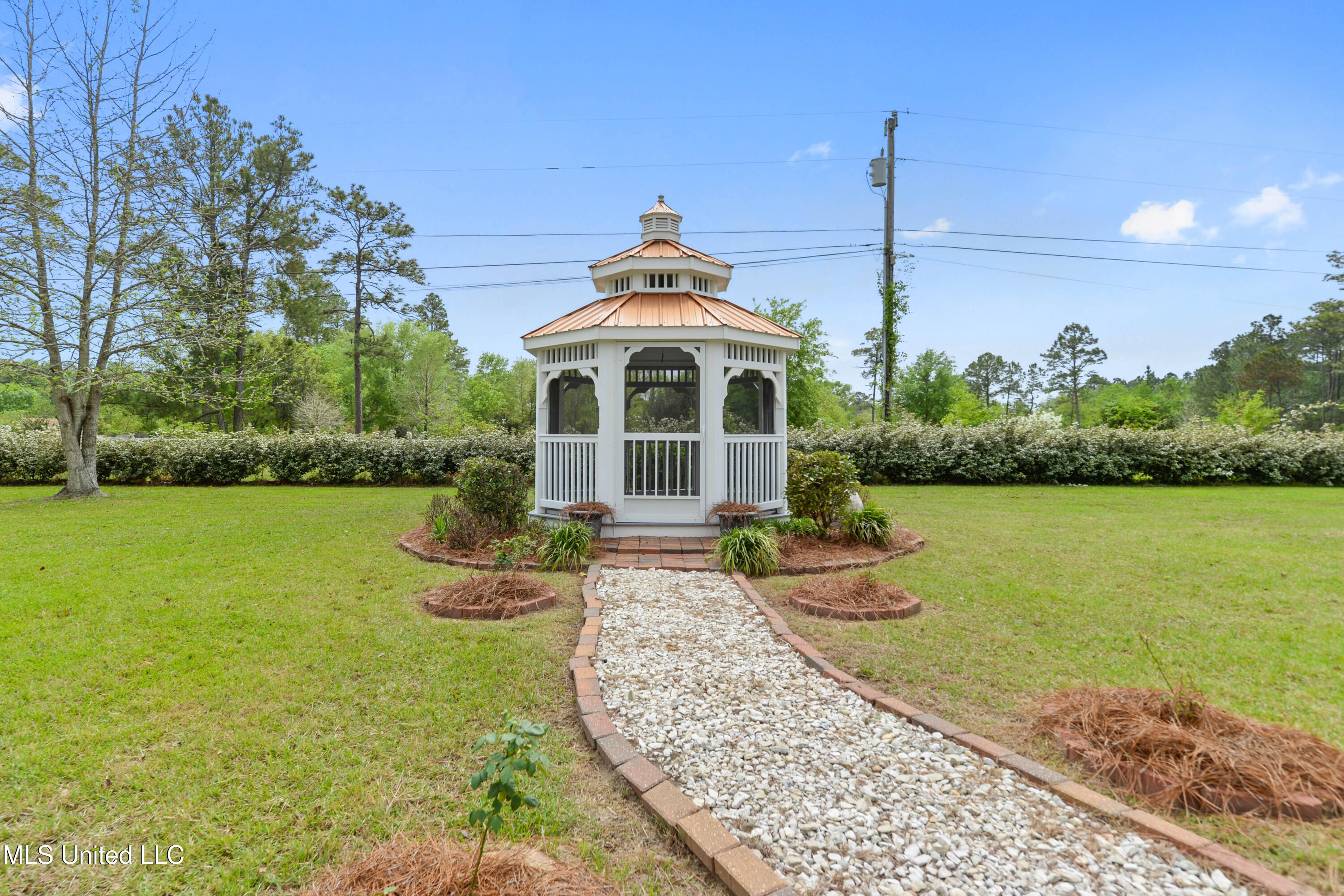 18437 Robinson Road, Gulfport, Mississippi image 44