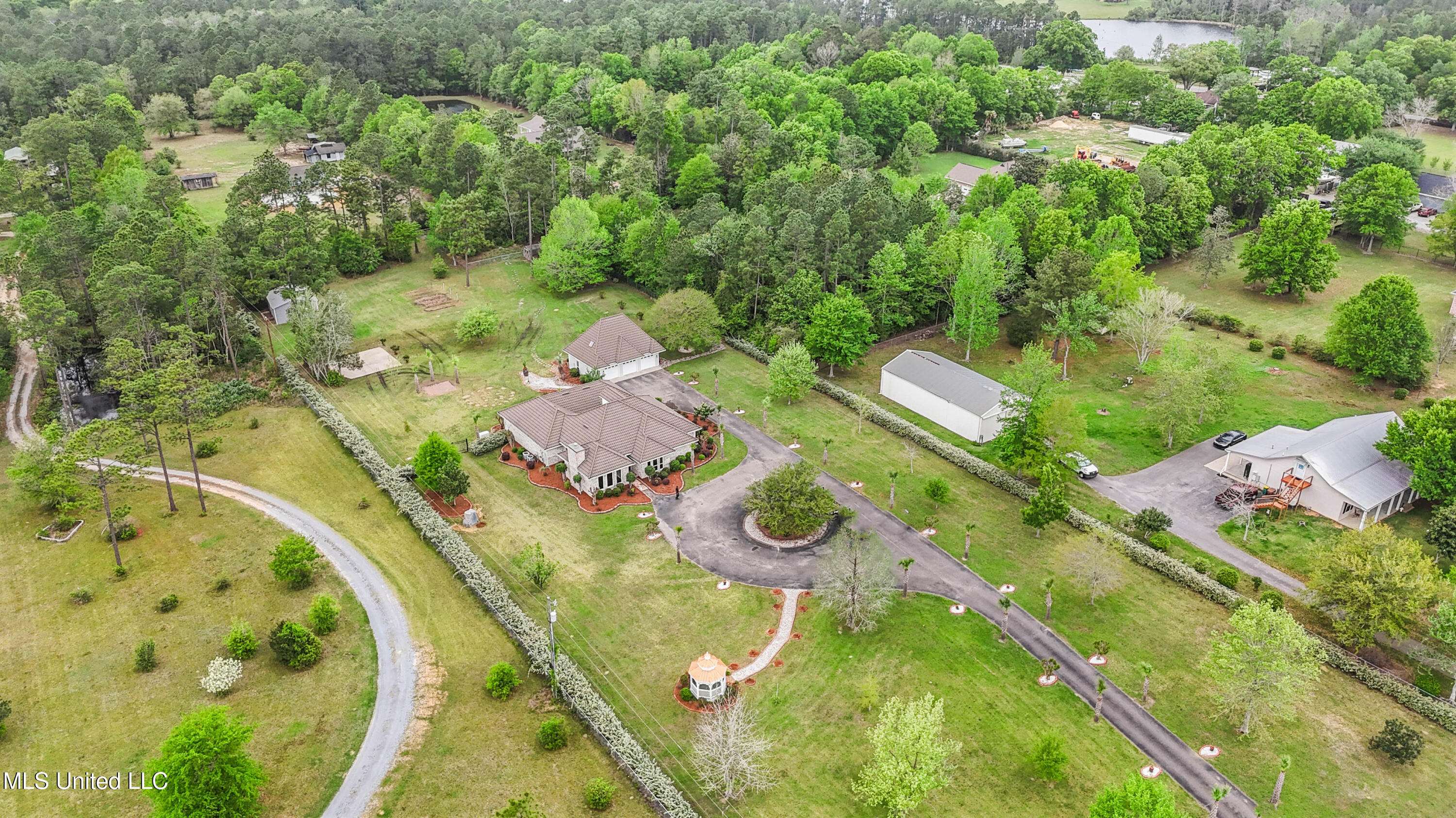 18437 Robinson Road, Gulfport, Mississippi image 50