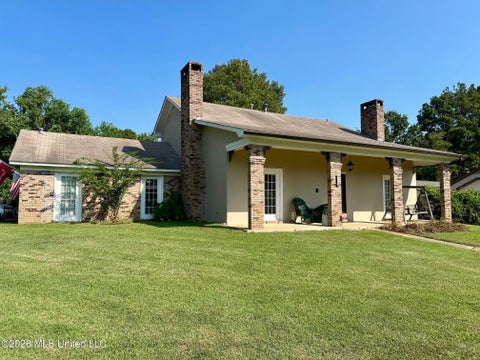 Homes For Sale - 1501 Rosemont Drive<br/> Clinton, MS 39056