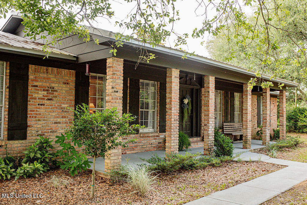 11700 Harry Pierce Road, Lucedale, Mississippi image 2
