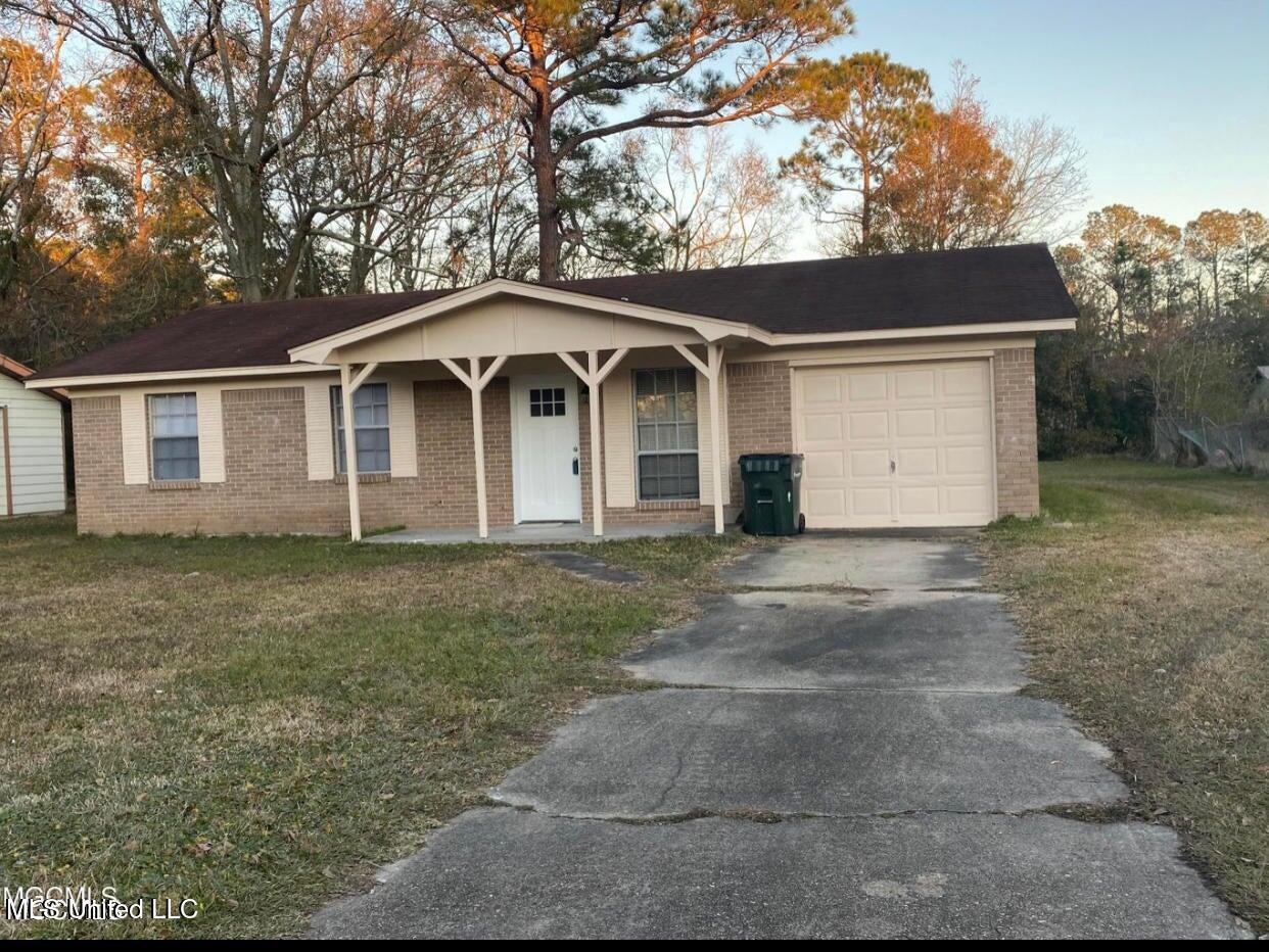 4100 Karen Street, Moss Point, Mississippi image 1