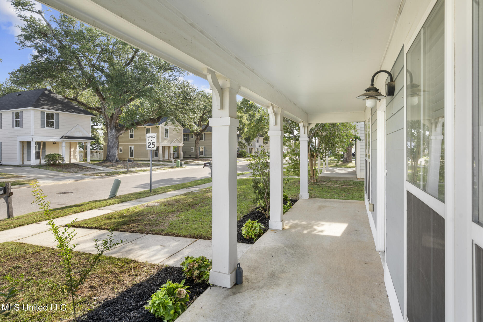 631 Crescent Street, Biloxi, Mississippi image 3