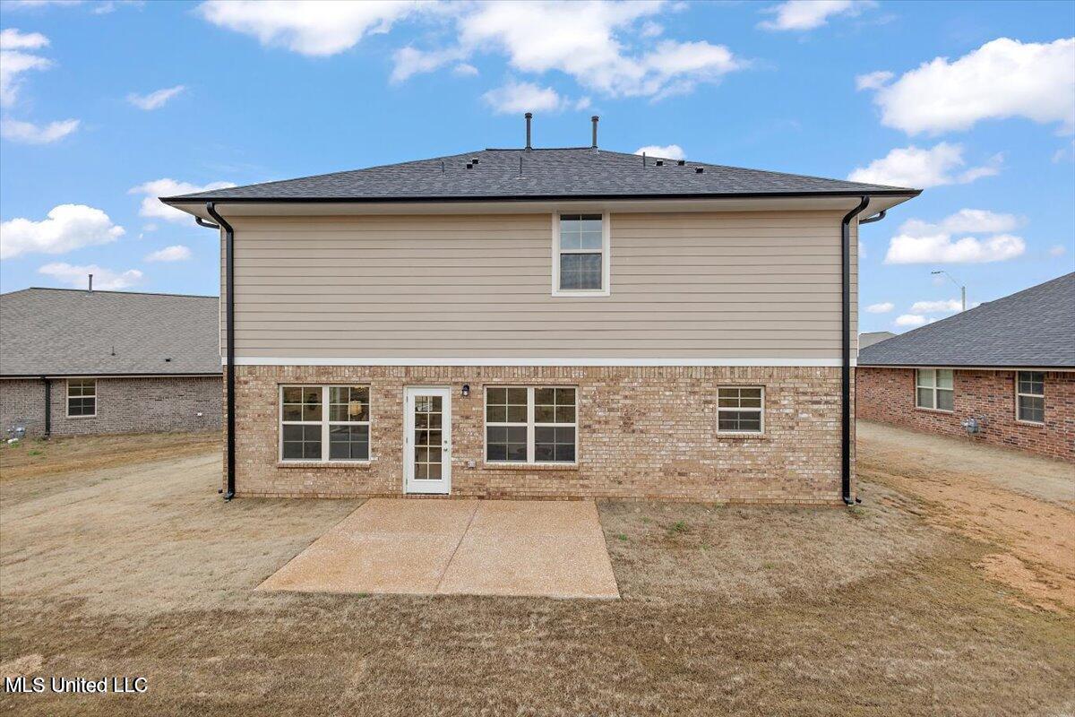 1683 Cambria Drive, Southaven, Mississippi image 2
