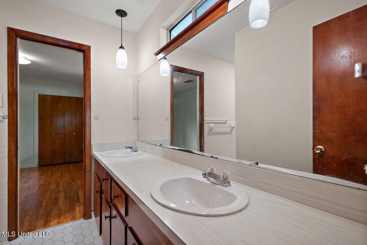 1026 Briarwood Drive, Jackson, Mississippi image 22