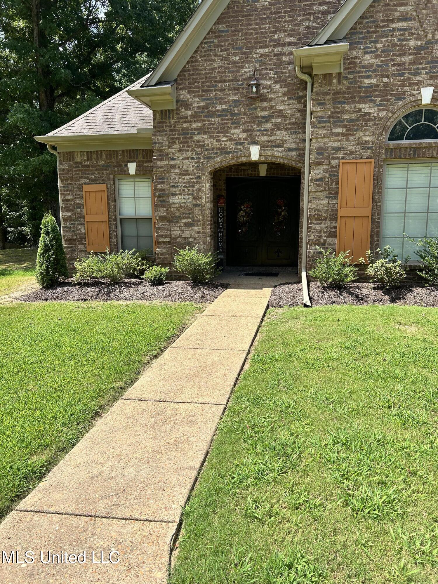 7153 Soaring Oaks Cove, Walls, Mississippi image 3