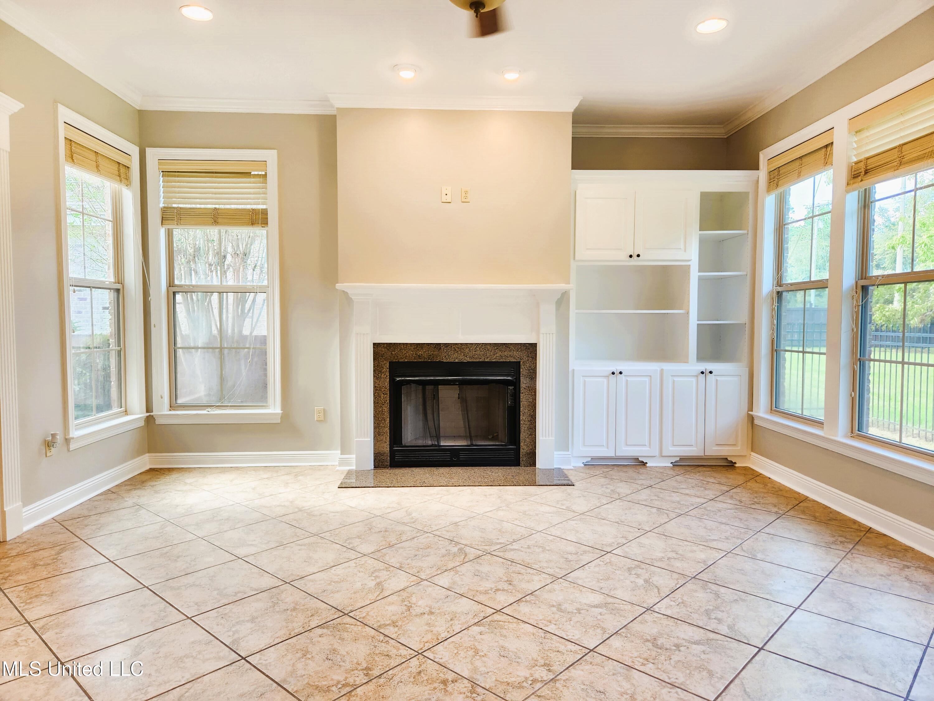 3936 Acadian Village Drive, Ocean Springs, Mississippi image 4