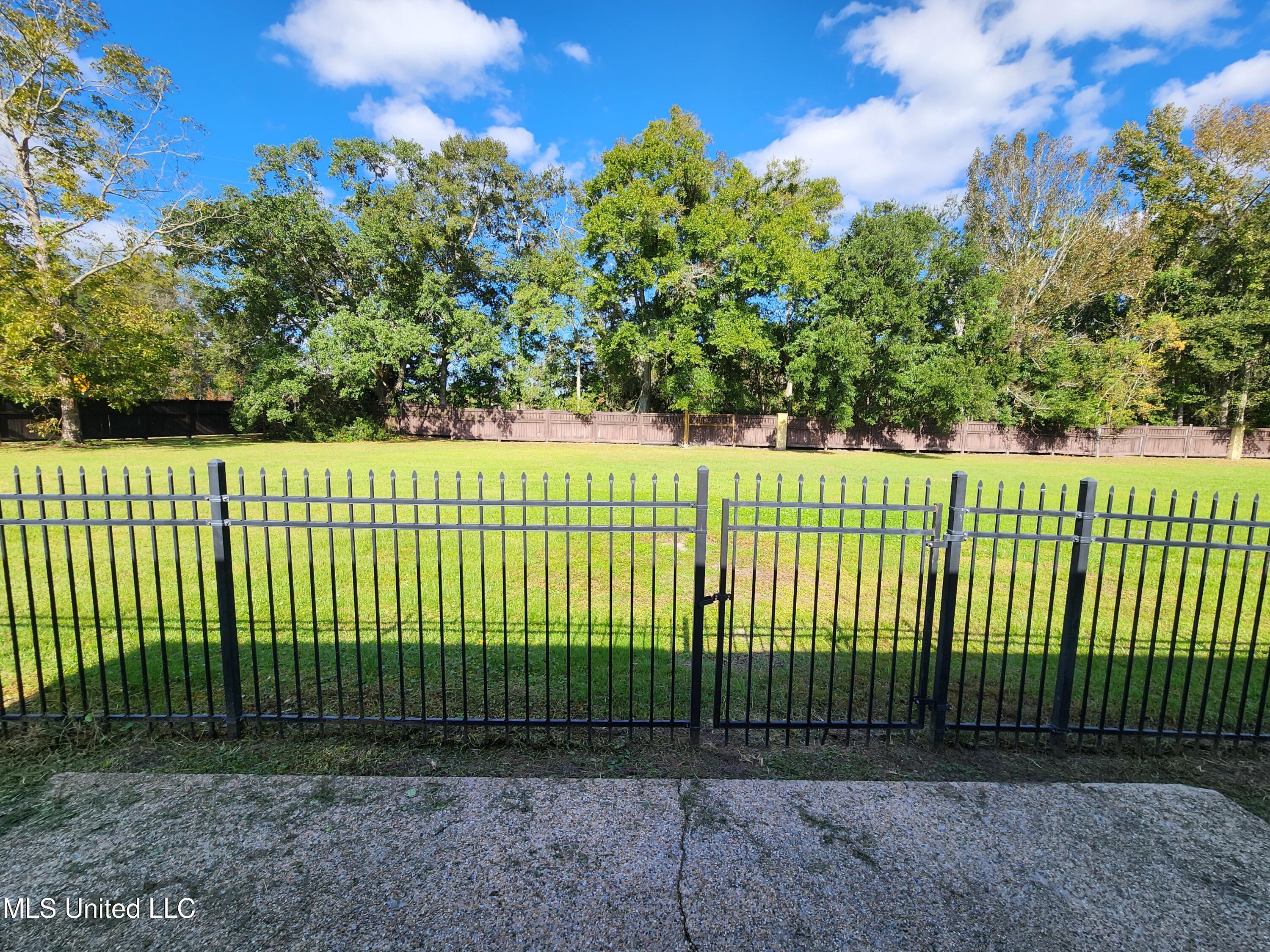 3936 Acadian Village Drive, Ocean Springs, Mississippi image 25