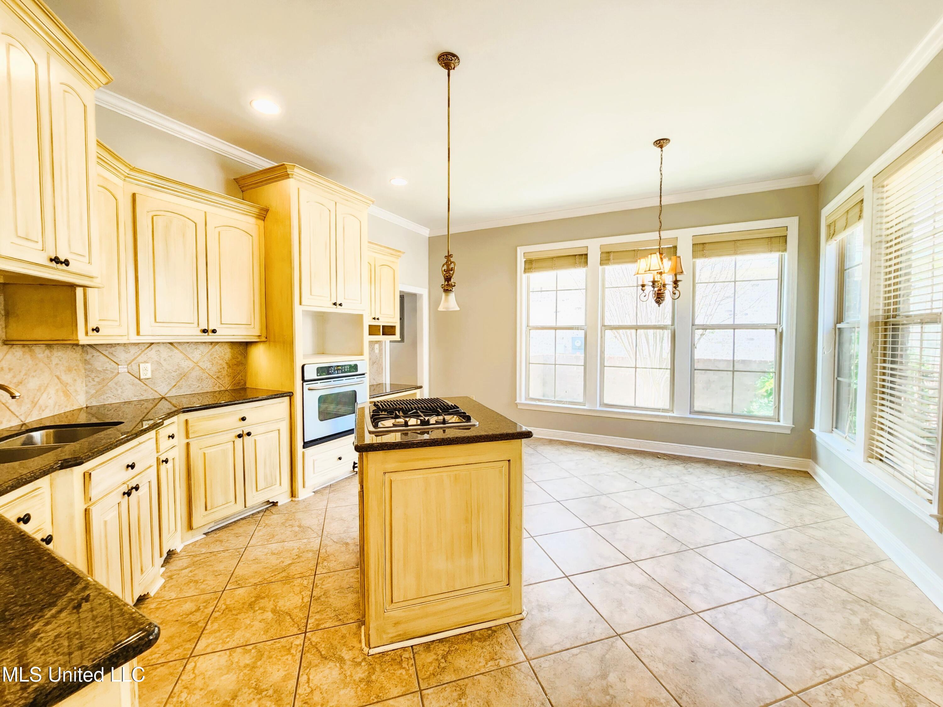 3936 Acadian Village Drive, Ocean Springs, Mississippi image 10