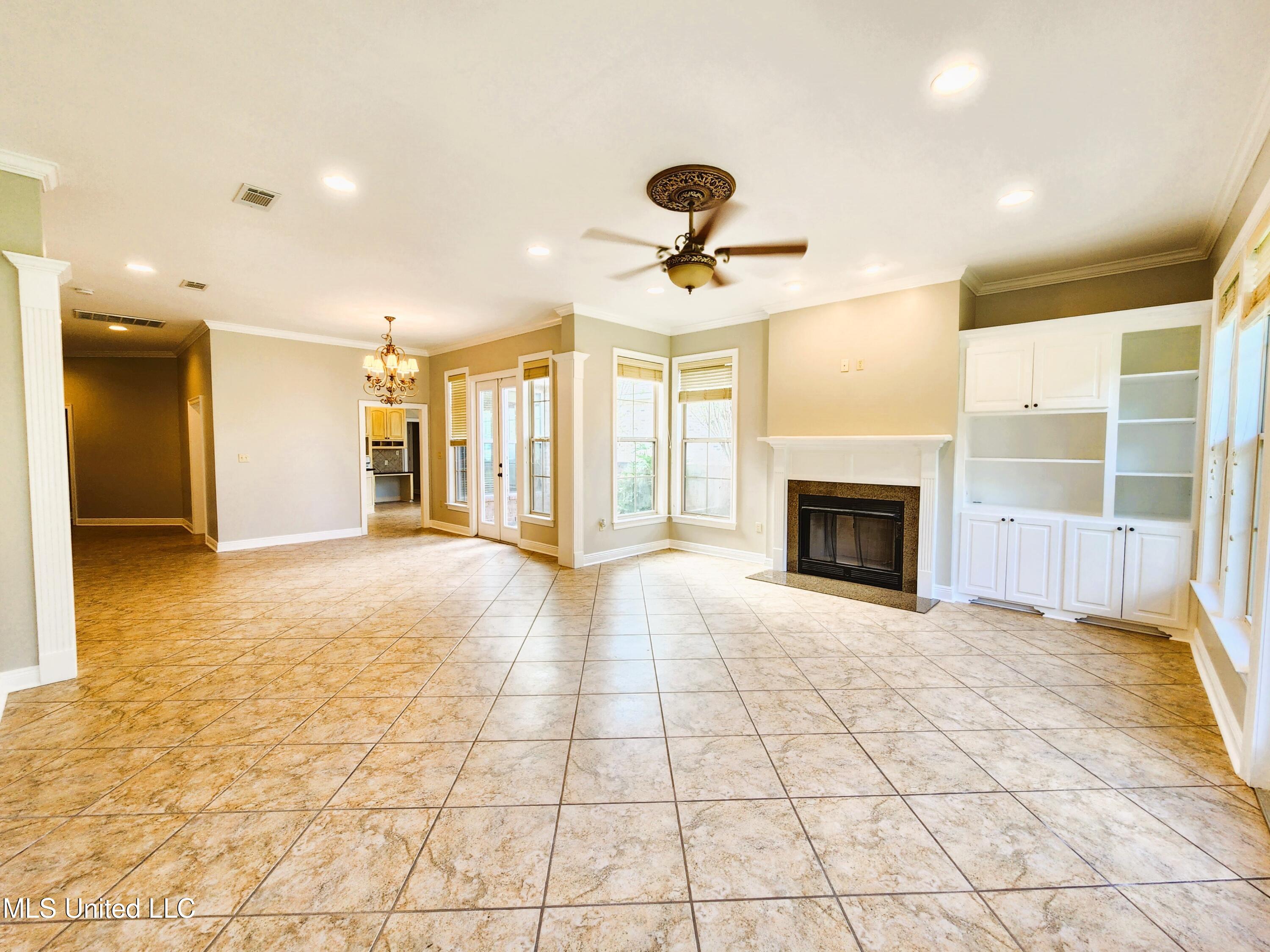 3936 Acadian Village Drive, Ocean Springs, Mississippi image 6