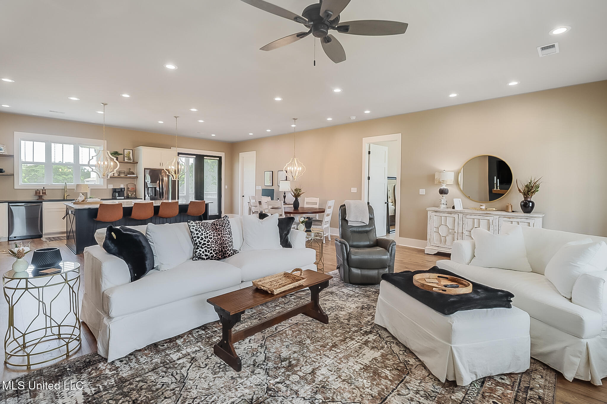 118 Sea Oaks Boulevard, Long Beach, Mississippi image 4