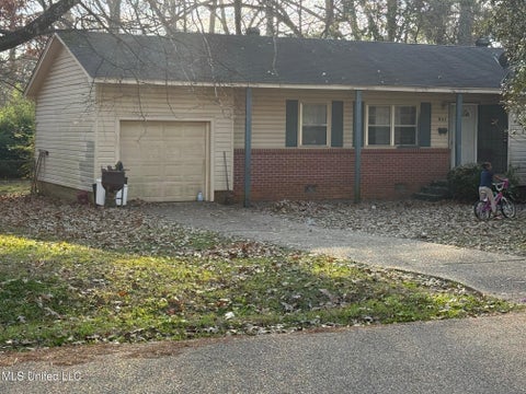 Homes For Sale - 2834 Glenderry Street<br/> Jackson, MS 39212