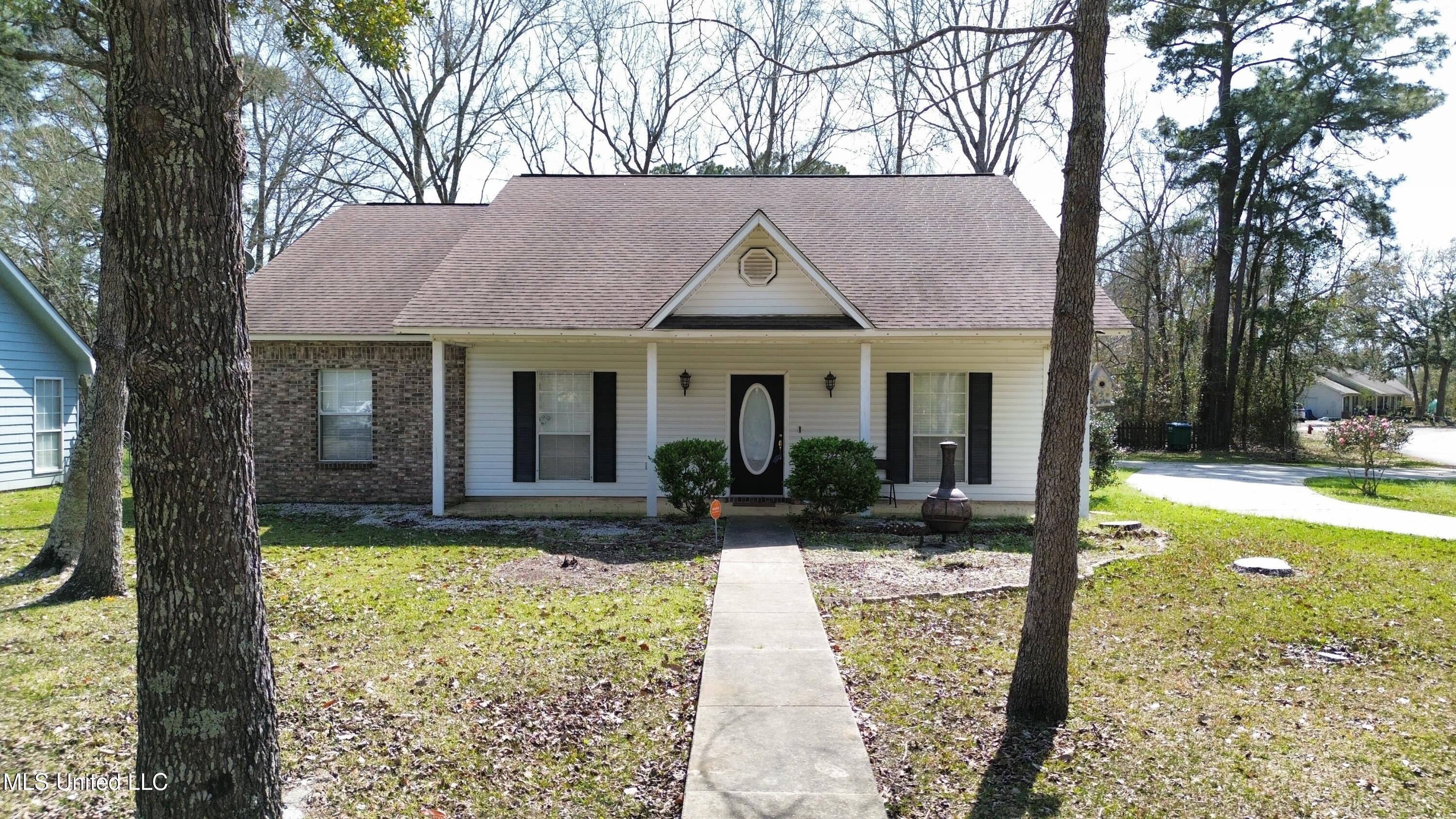 3313 Neptune Drive, Gautier, Mississippi image 1