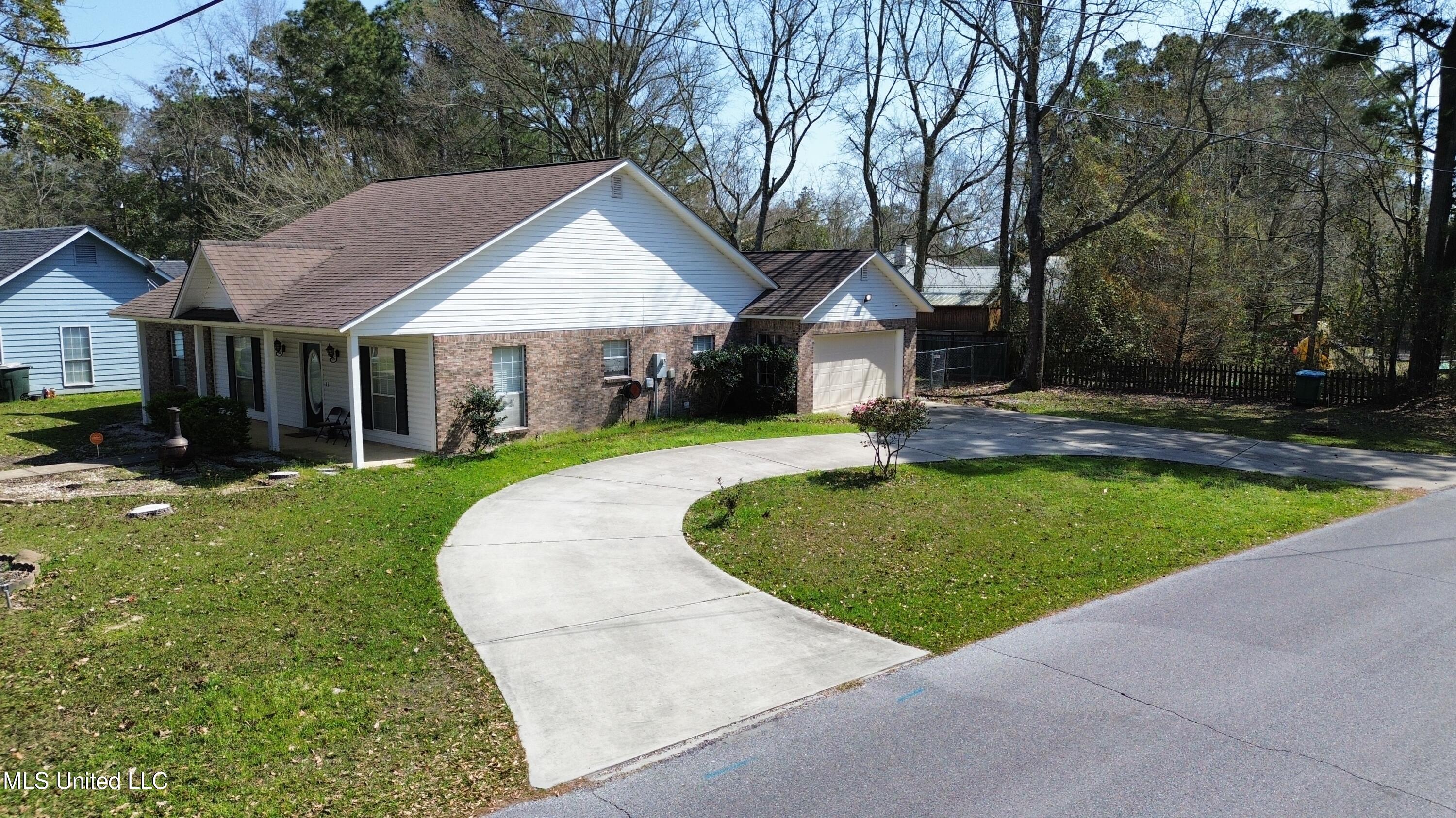 3313 Neptune Drive, Gautier, Mississippi image 5