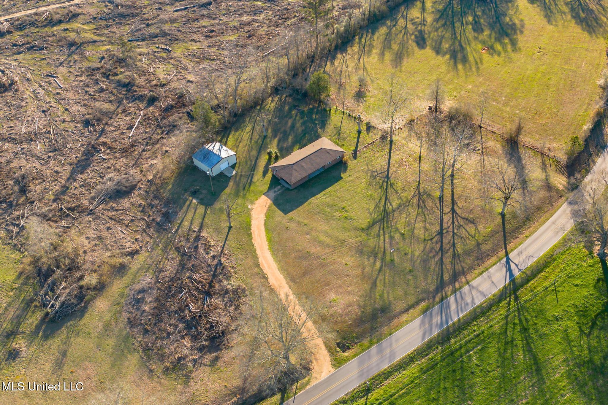 1010 Seminary-mike Conner Road, Collins, Mississippi image 21