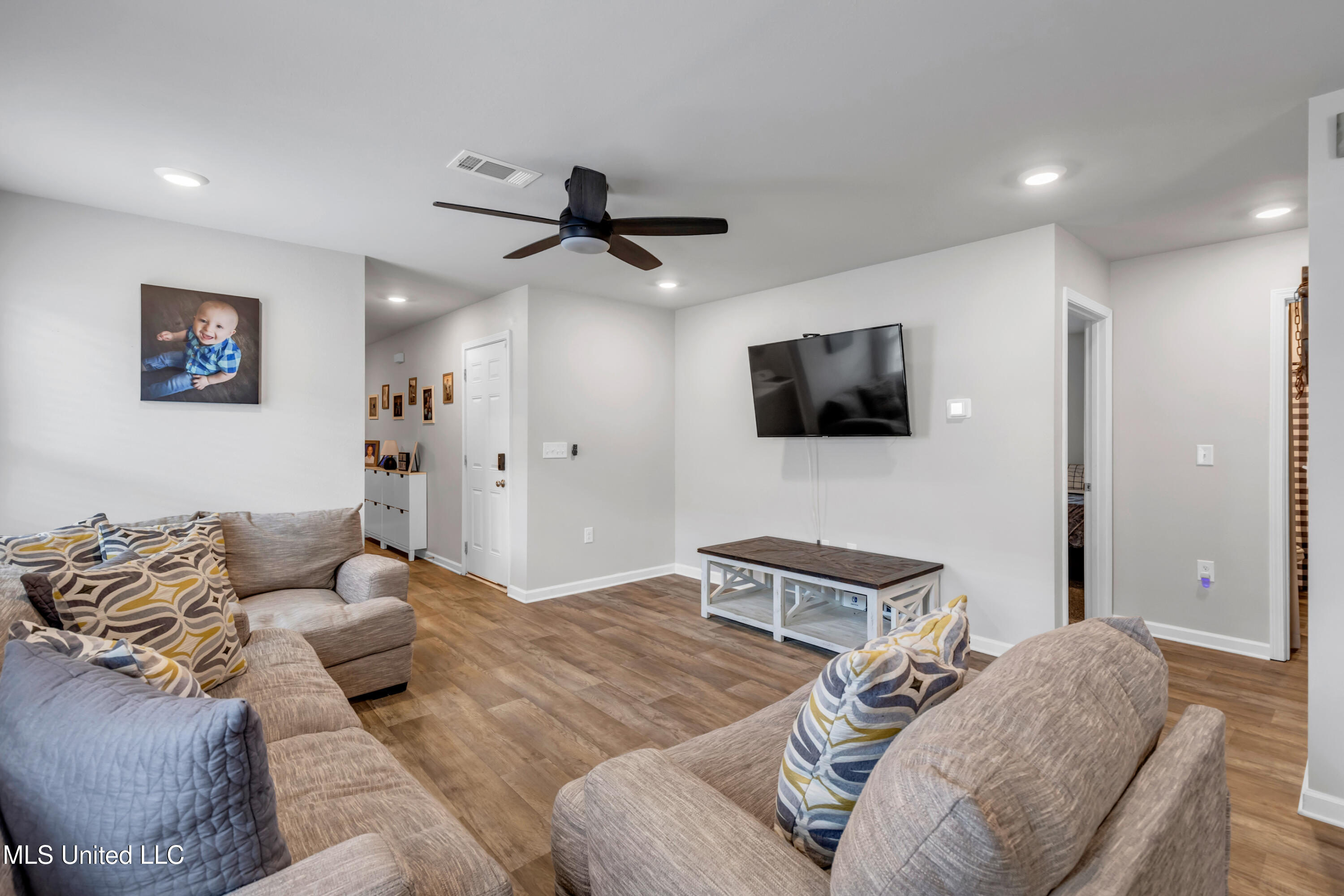 2101 Napoleon St Street, Ocean Springs, Mississippi image 5