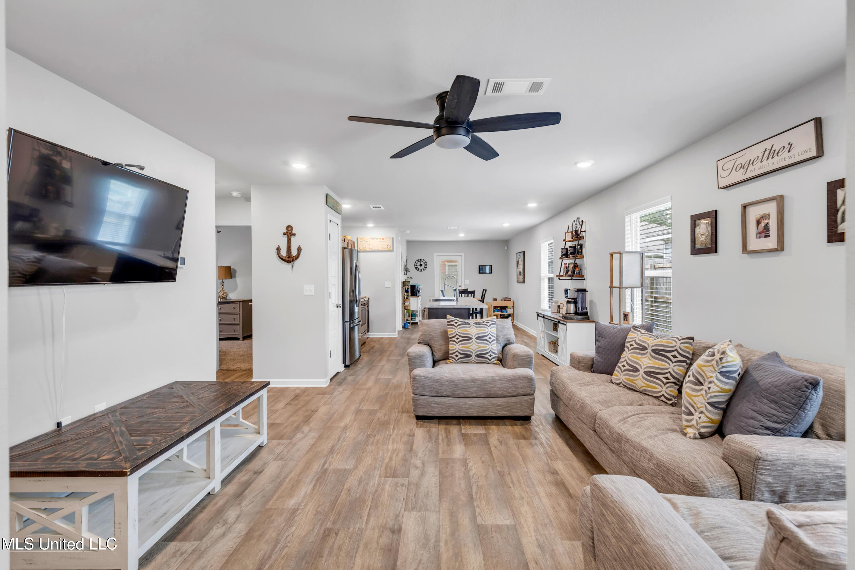 2101 Napoleon St Street, Ocean Springs, Mississippi image 3