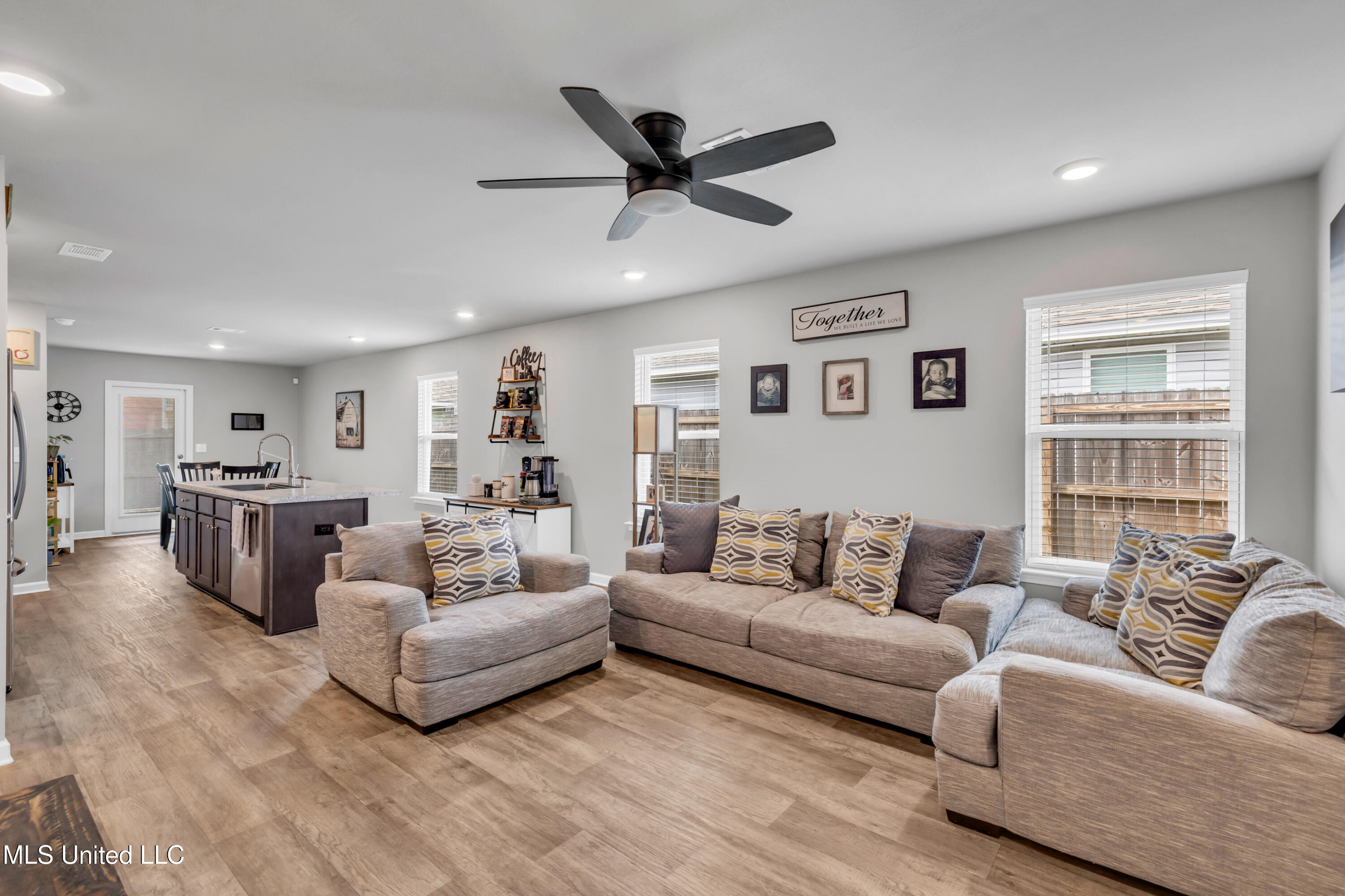 2101 Napoleon St Street, Ocean Springs, Mississippi image 6