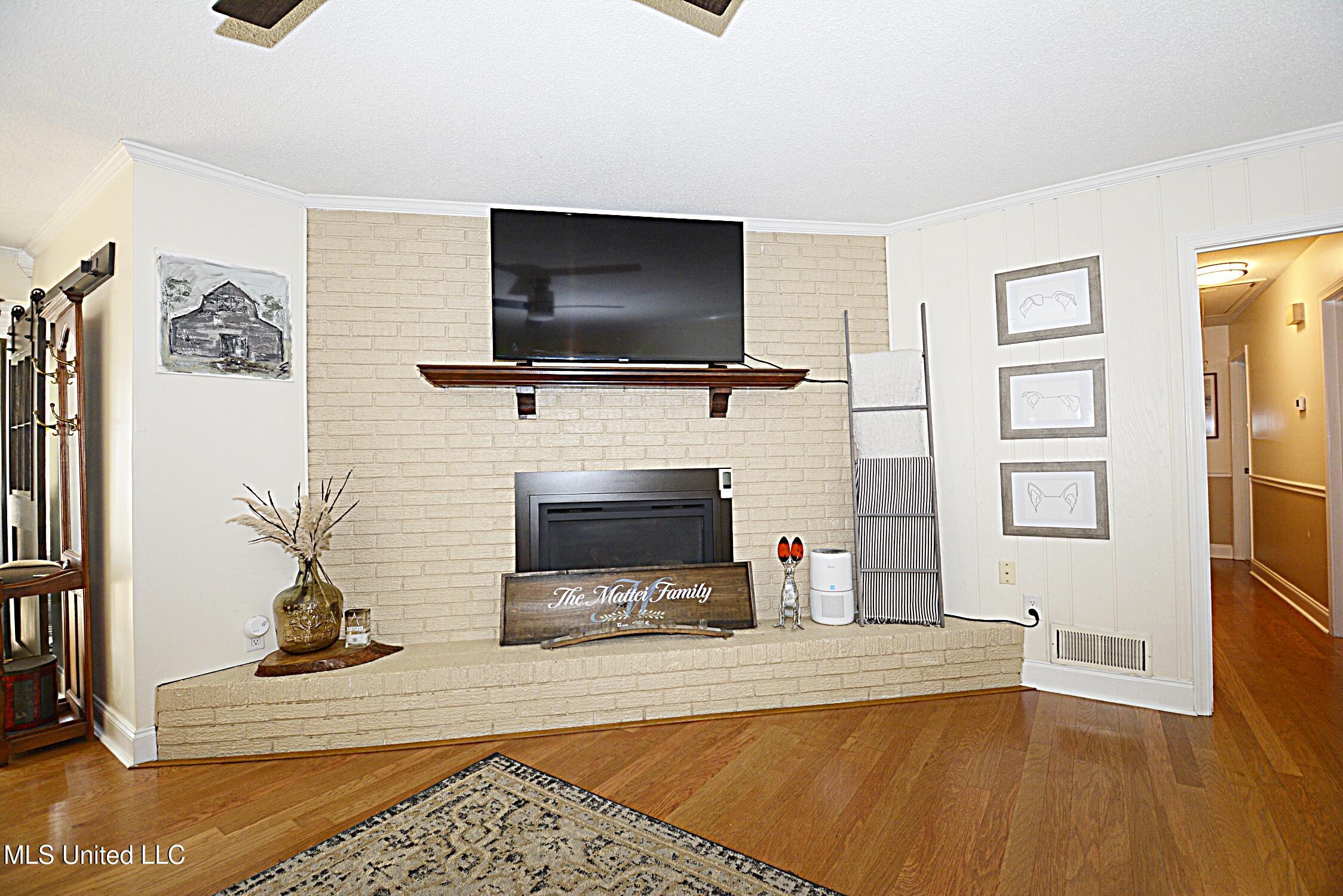 8256 E Farmington Drive, Southaven, Mississippi image 9