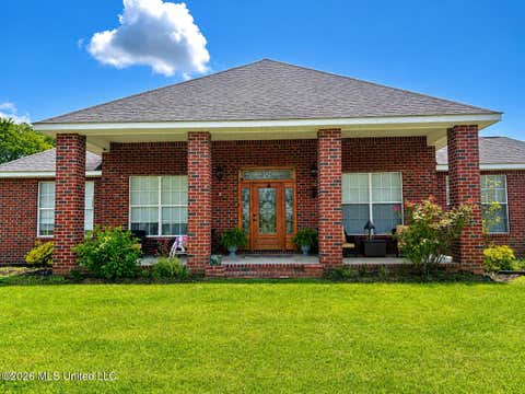 Homes For Sale - 24 Jennie Lane<br/> Picayune, MS 39466