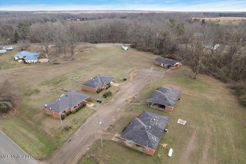 Homes For Sale - 7958 Hebron Road<br/> Lexington, MS 39095