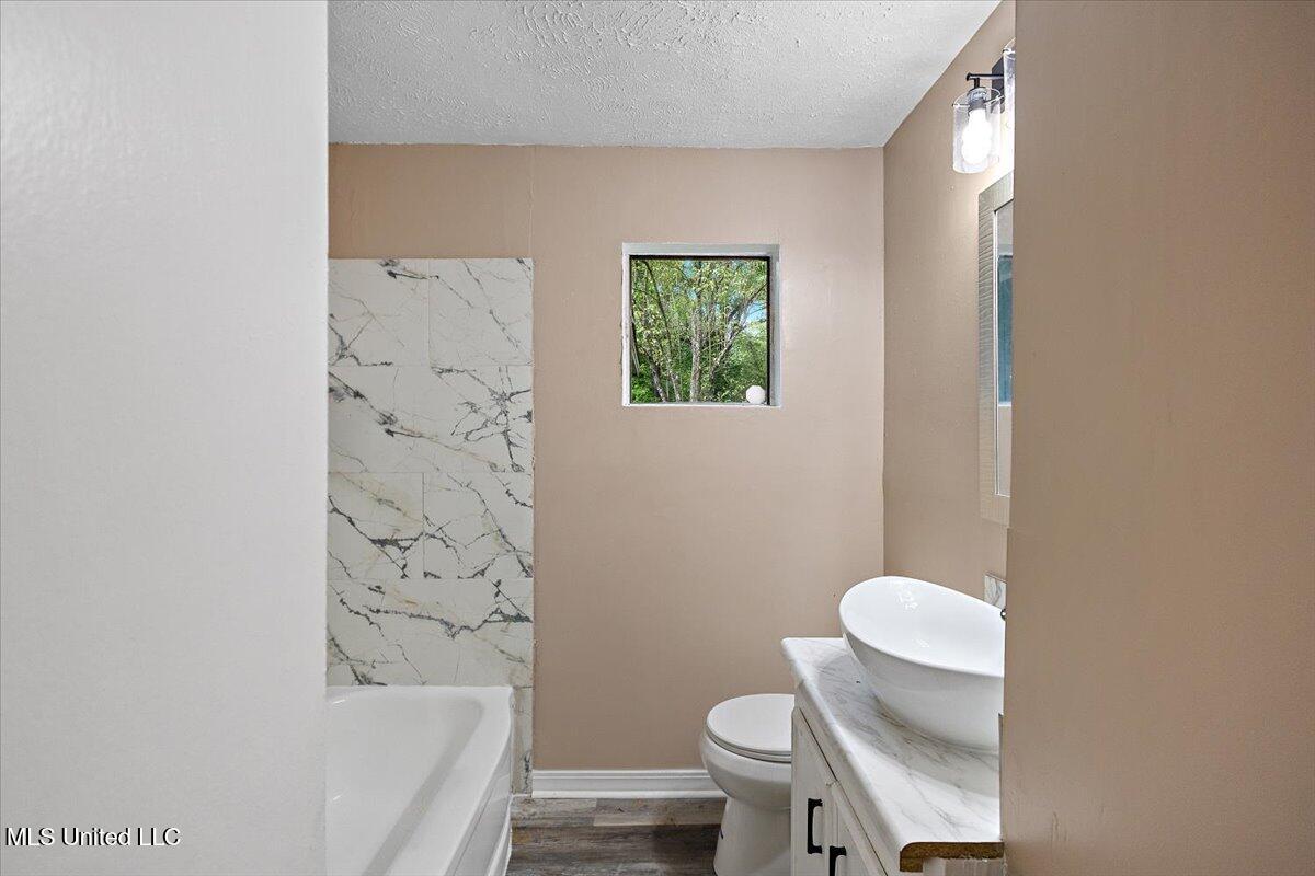 3136 Meadow Forest Drive, Jackson, Mississippi image 11