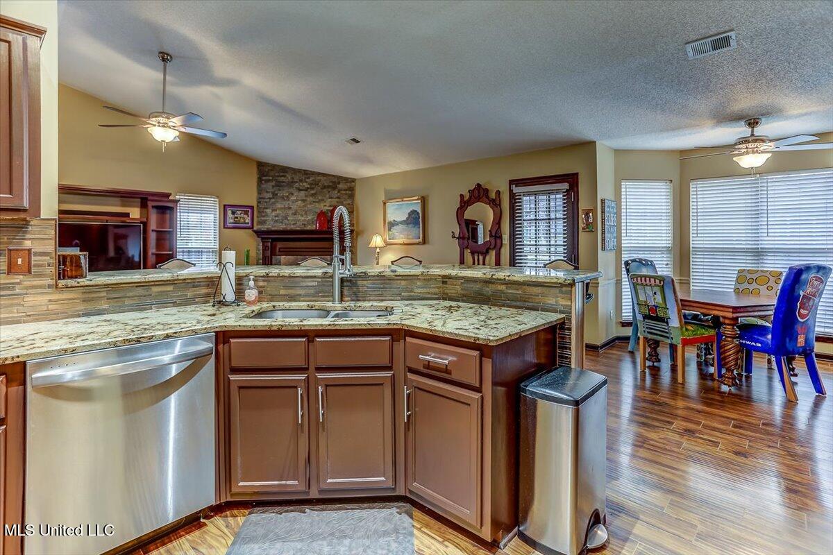 7404 Fox Hollow Lane, Southaven, Mississippi image 21
