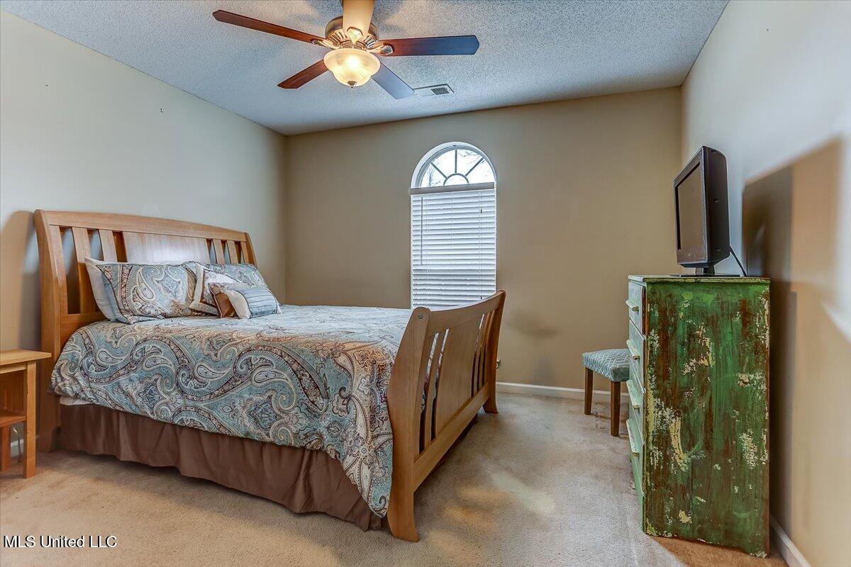7404 Fox Hollow Lane, Southaven, Mississippi image 26