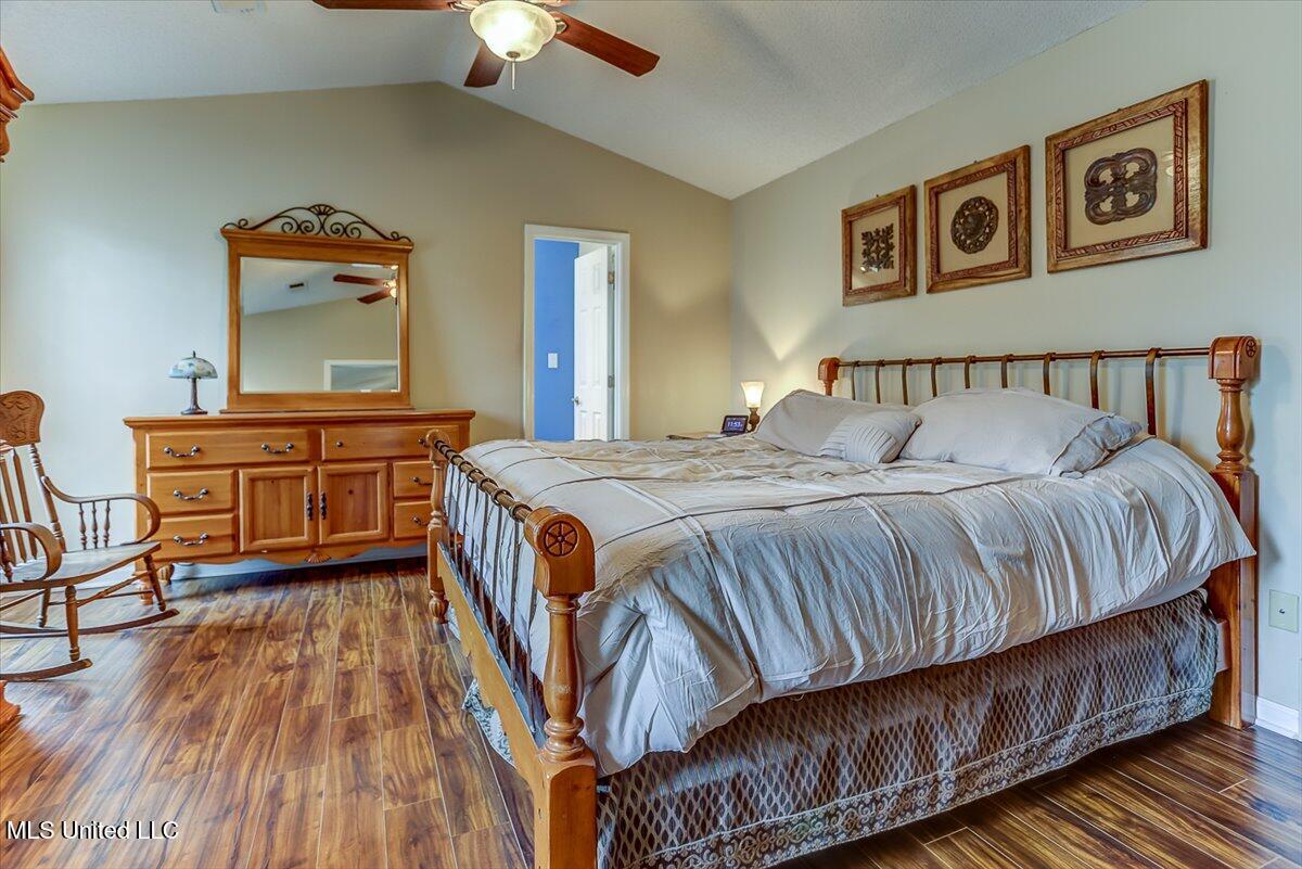 7404 Fox Hollow Lane, Southaven, Mississippi image 28
