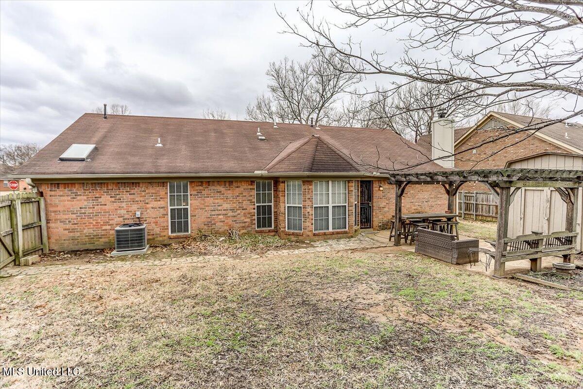 7404 Fox Hollow Lane, Southaven, Mississippi image 37