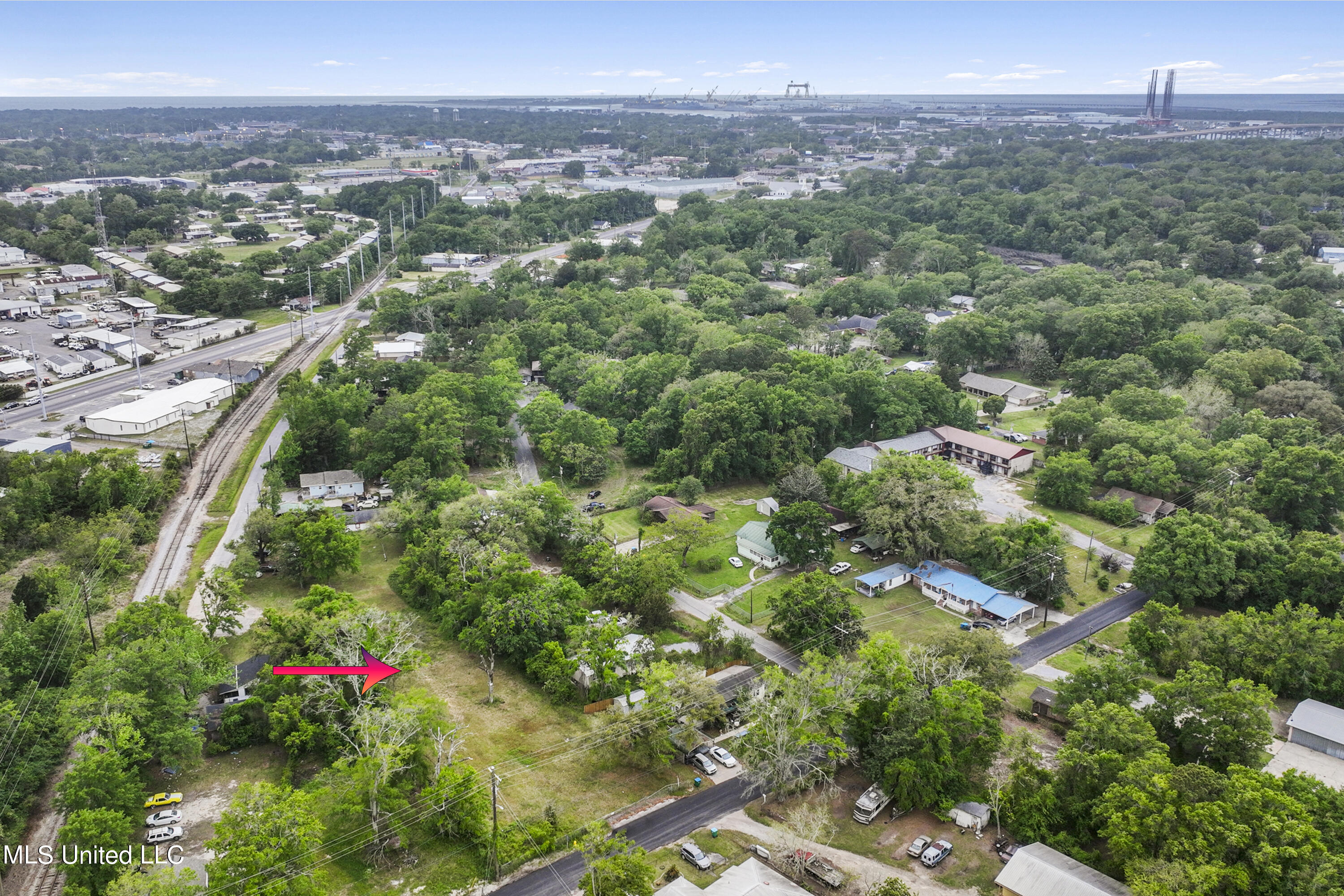 2306 Catalpa Avenue, Pascagoula, Mississippi image 11