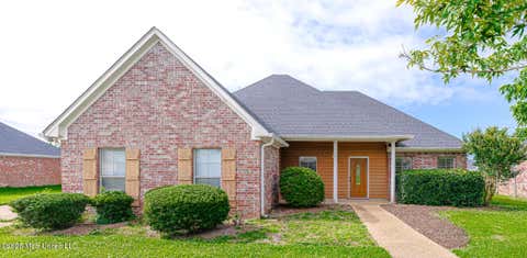 Homes For Sale - 103 King Arthur Lane<br/> Clinton, MS 39056