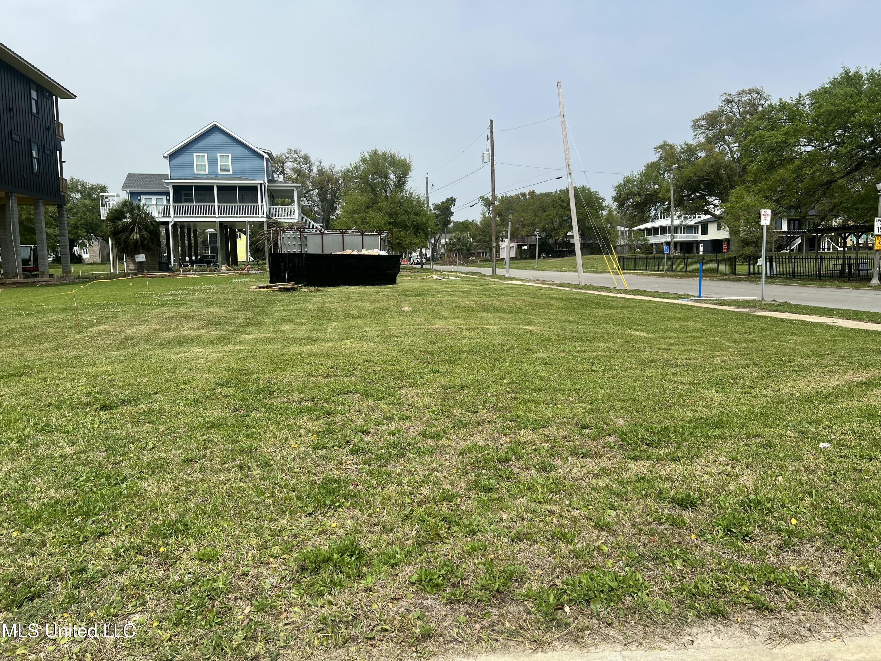 1602 Beach Boulevard, Biloxi, Mississippi image 5