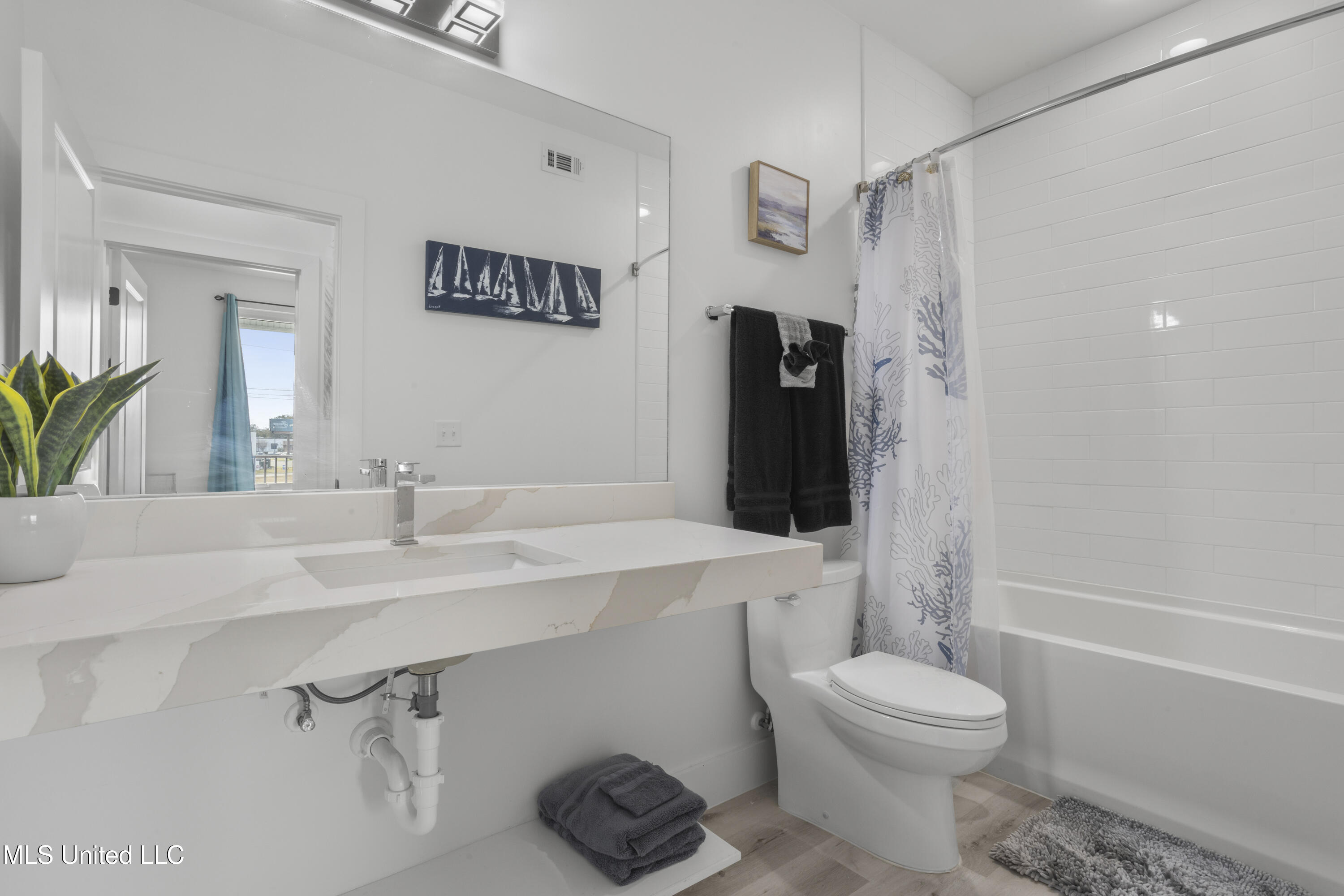1302 Magnolia Street #B110, Gulfport, Mississippi image 38