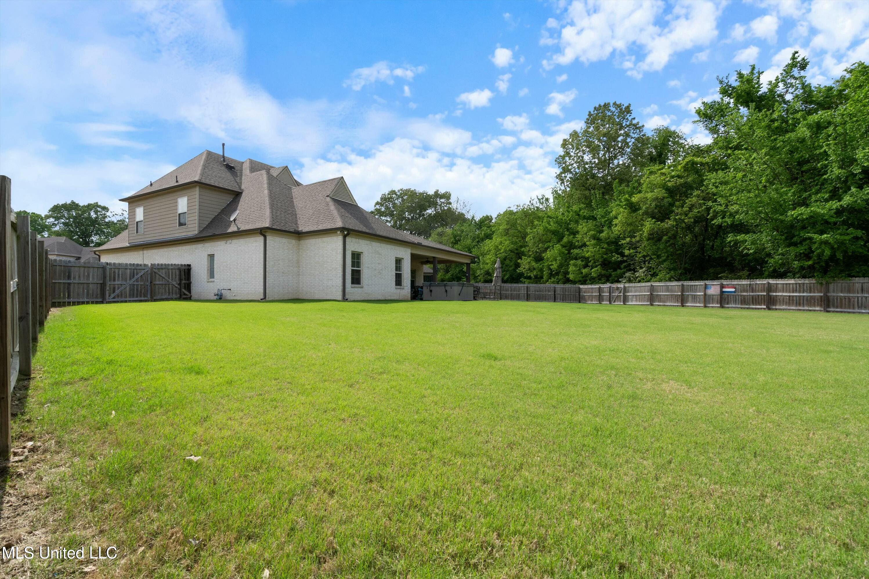 5274 Forest Bend Cove, Southaven, Mississippi image 35