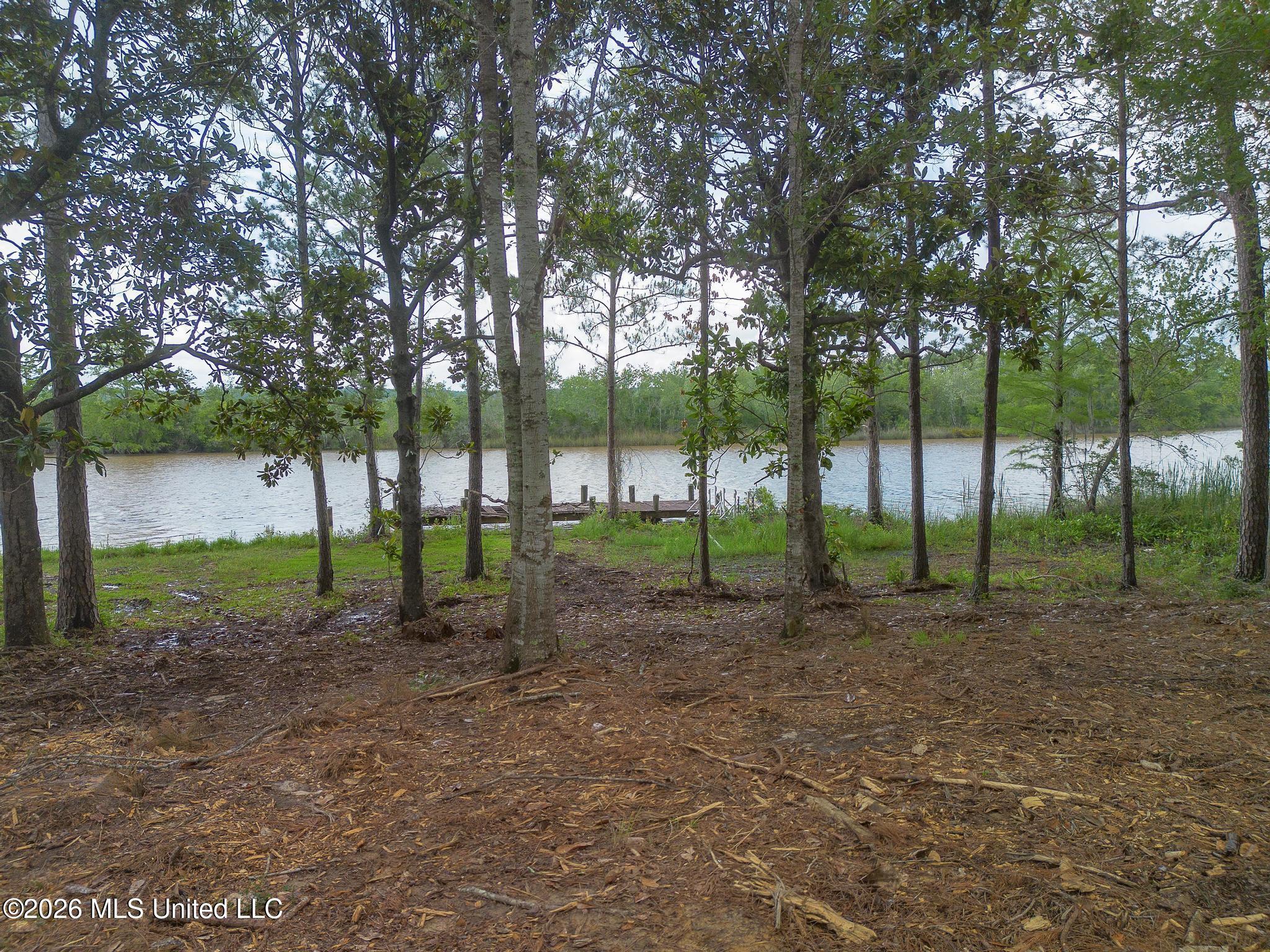Parcel 2 Menge Avenue