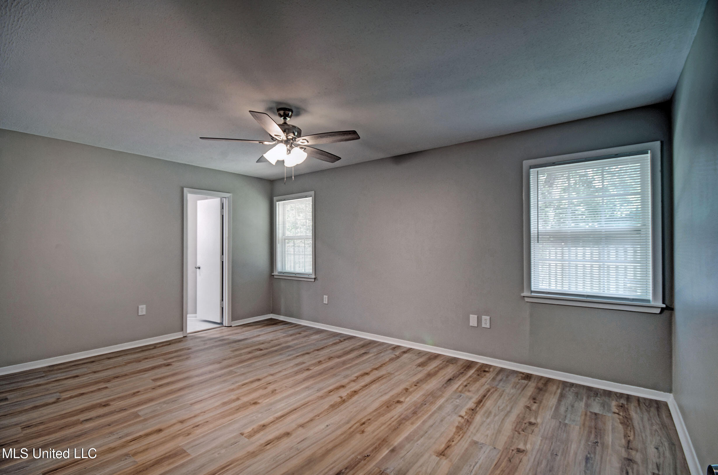 1201 Manchester Drive, Clinton, Mississippi image 20