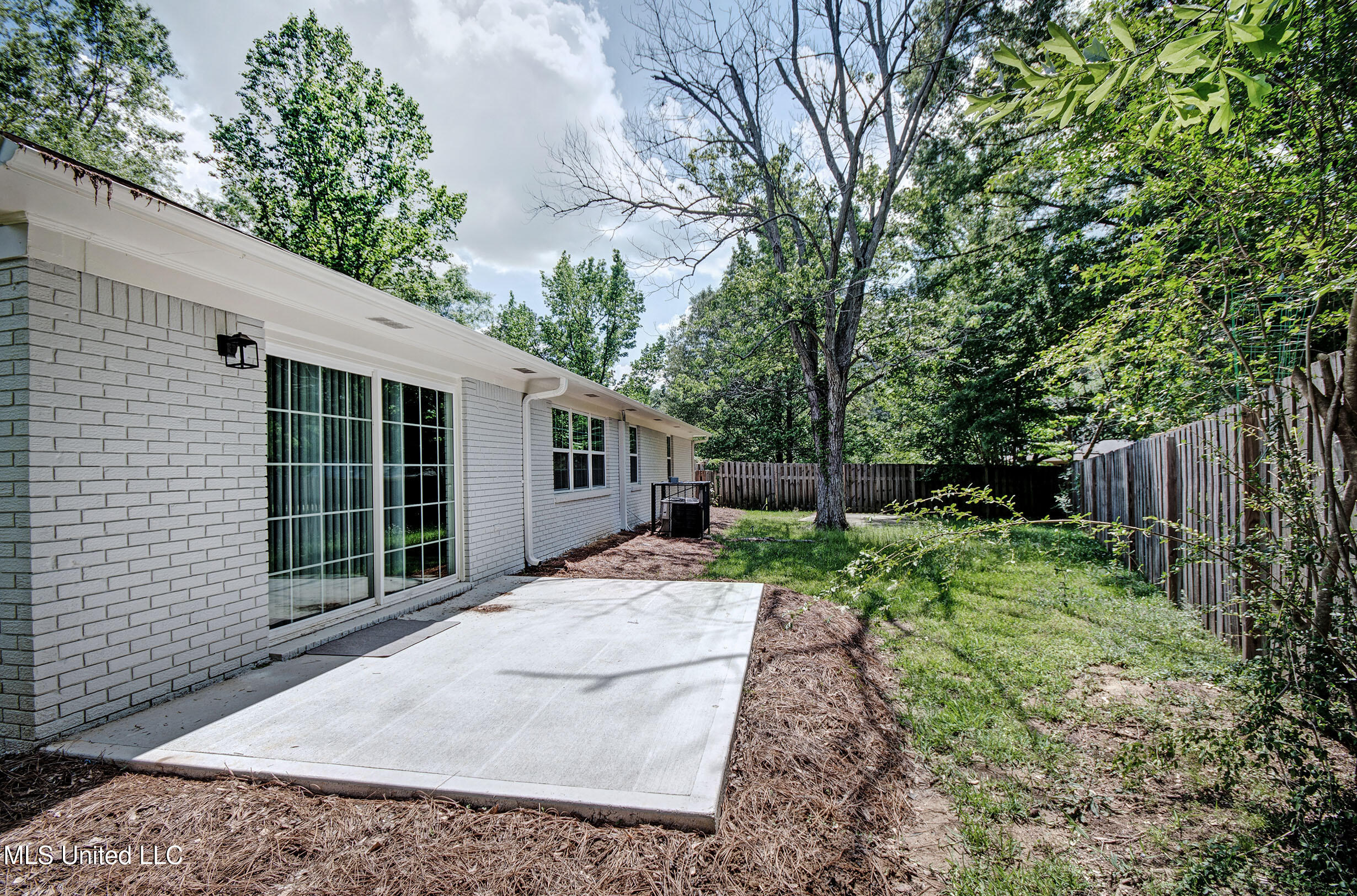 1201 Manchester Drive, Clinton, Mississippi image 14
