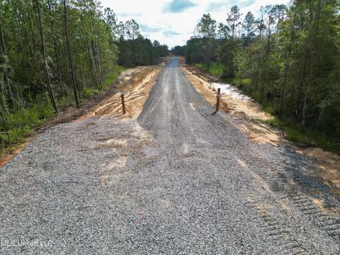 Vacant Land For Sale - Whitfield Dr 104<br/> Hancock County, Kiln, MS 39556