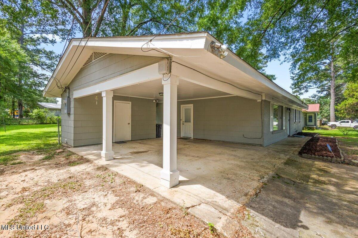 3217 E Lisa Drive, Pearl, Mississippi image 3