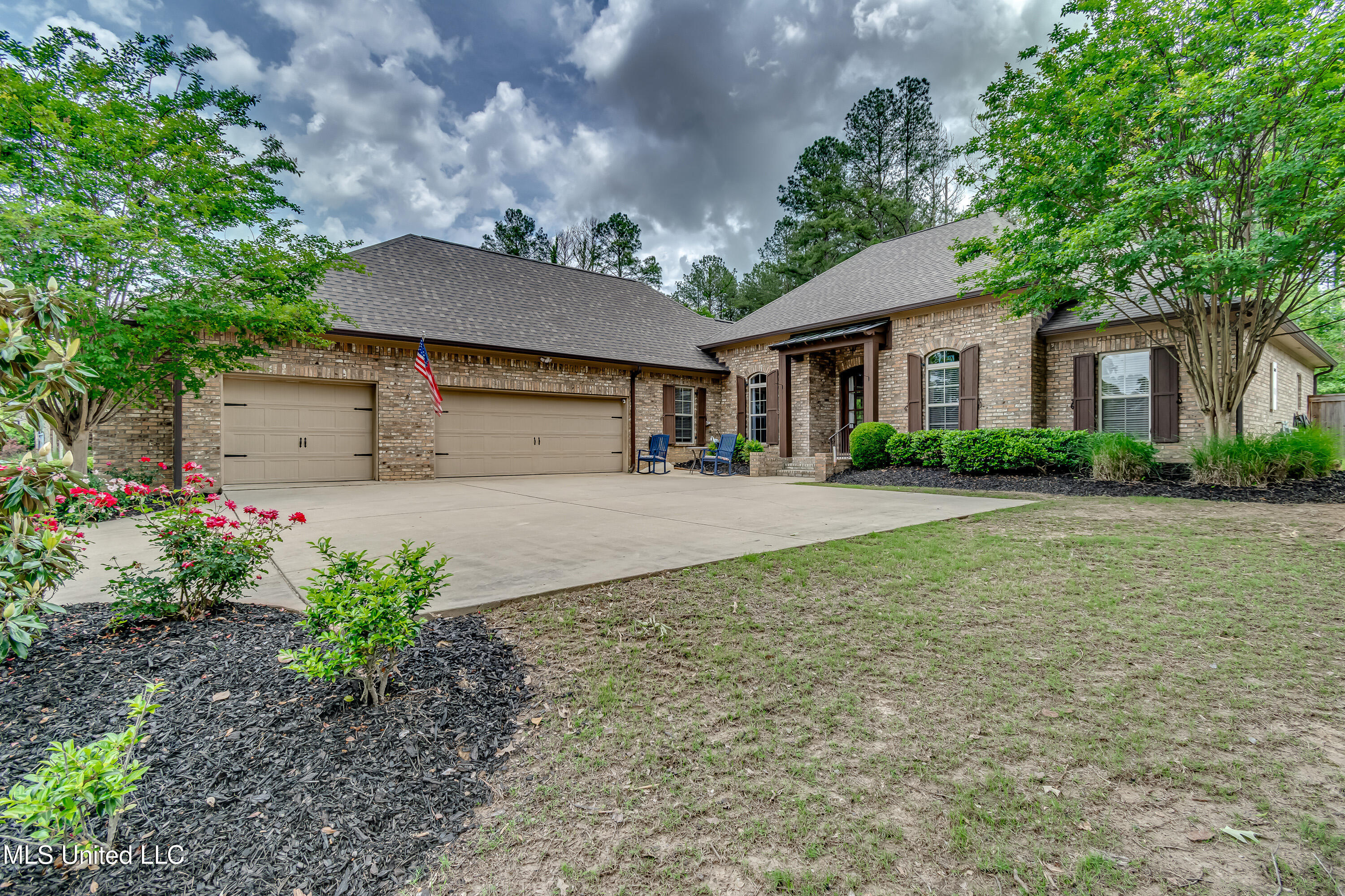 115 Grayhawk Drive, Madison, Mississippi image 4