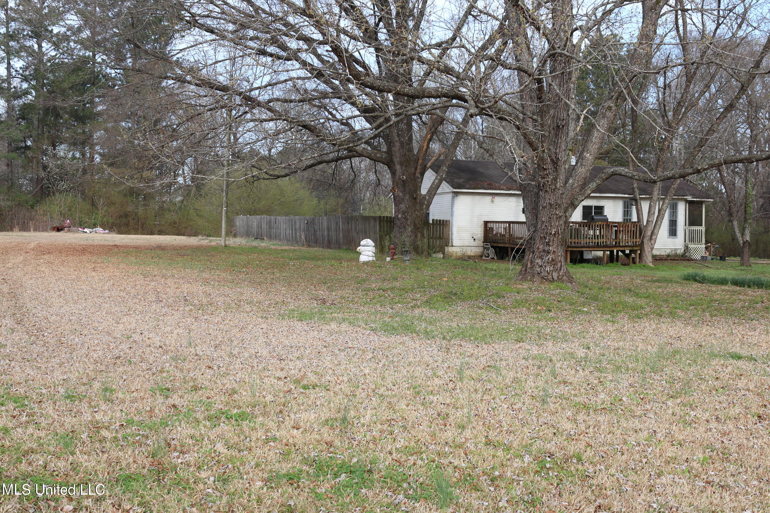 231 Holiday Drive, Byhalia, Mississippi image 15