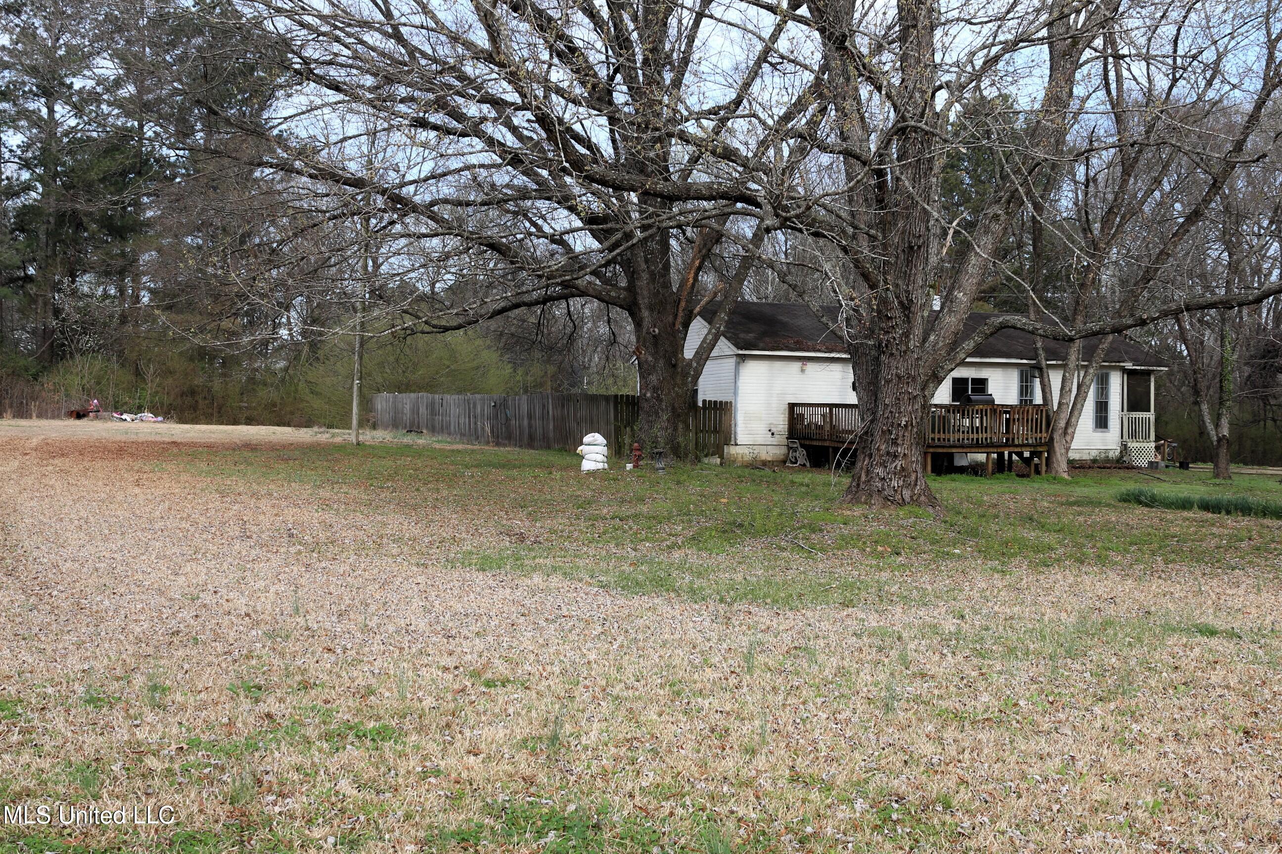 231 Holiday Drive, Byhalia, Mississippi image 16