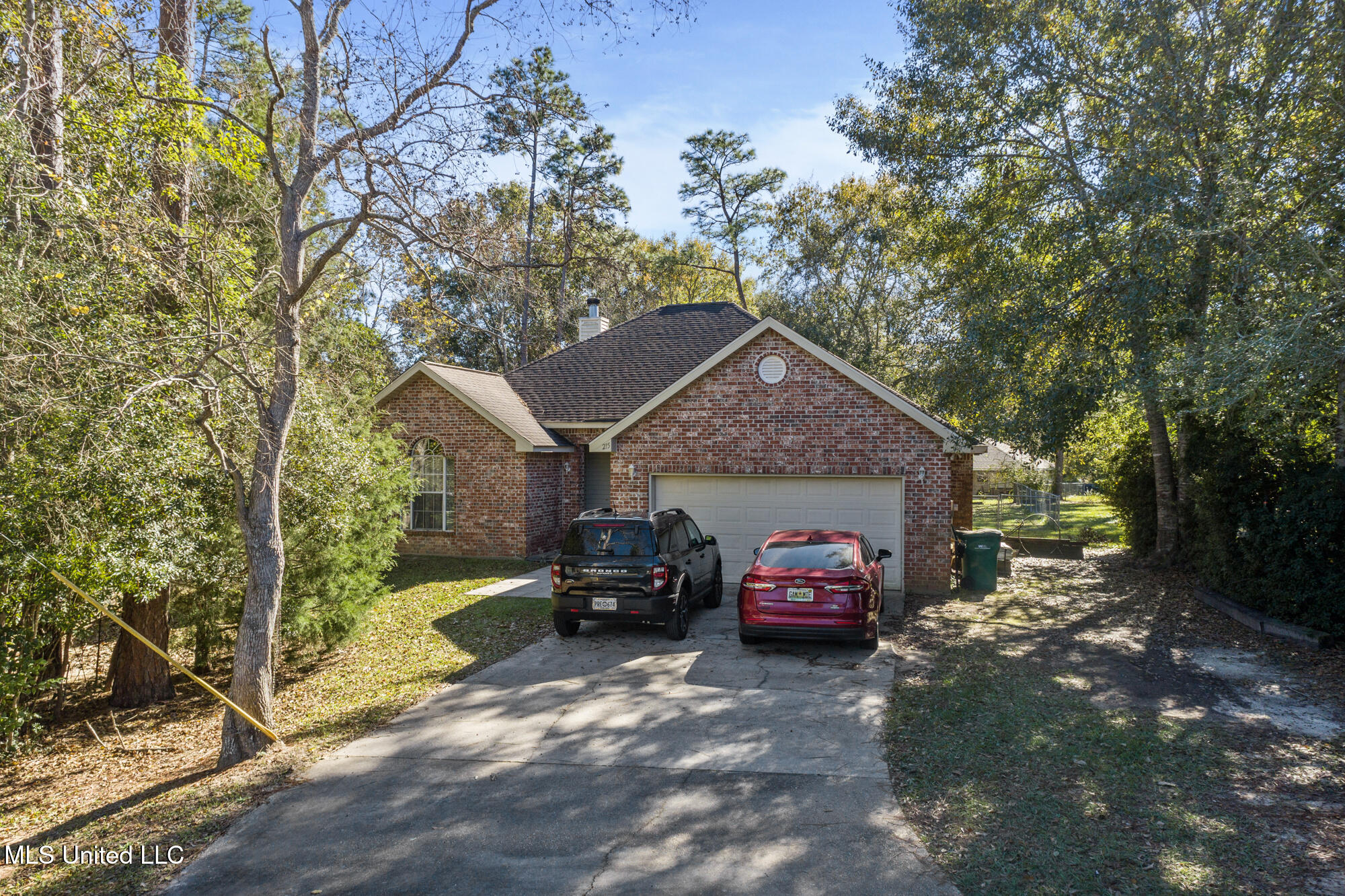 215 Ridgeview Drive, Carriere, Mississippi image 3