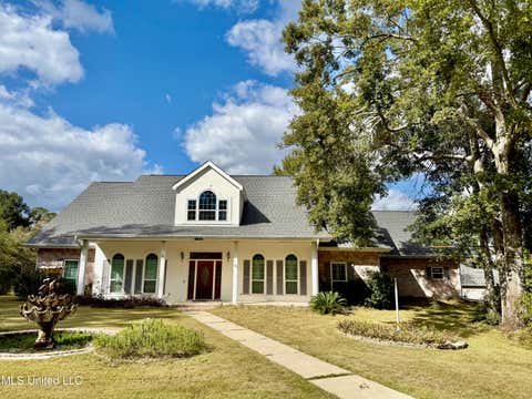 Homes For Sale - 79293 E Diamondhead Drive<br/> Diamondhead, MS 39525