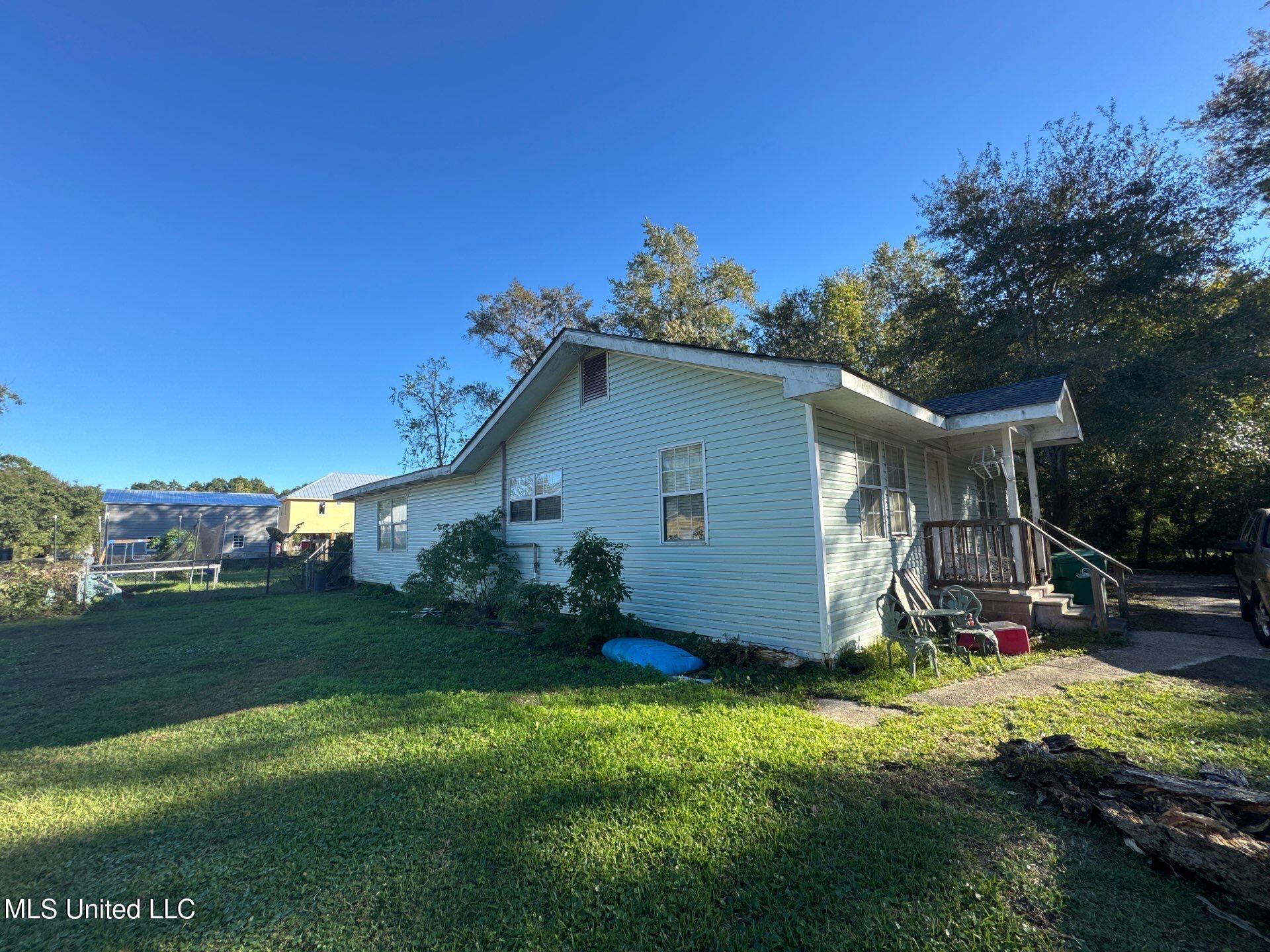 708 Wood Street, Waveland, Mississippi image 3