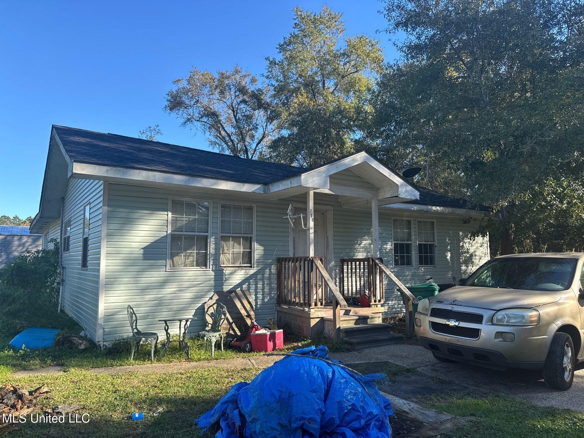 708 Wood Street, Waveland, Mississippi image 1