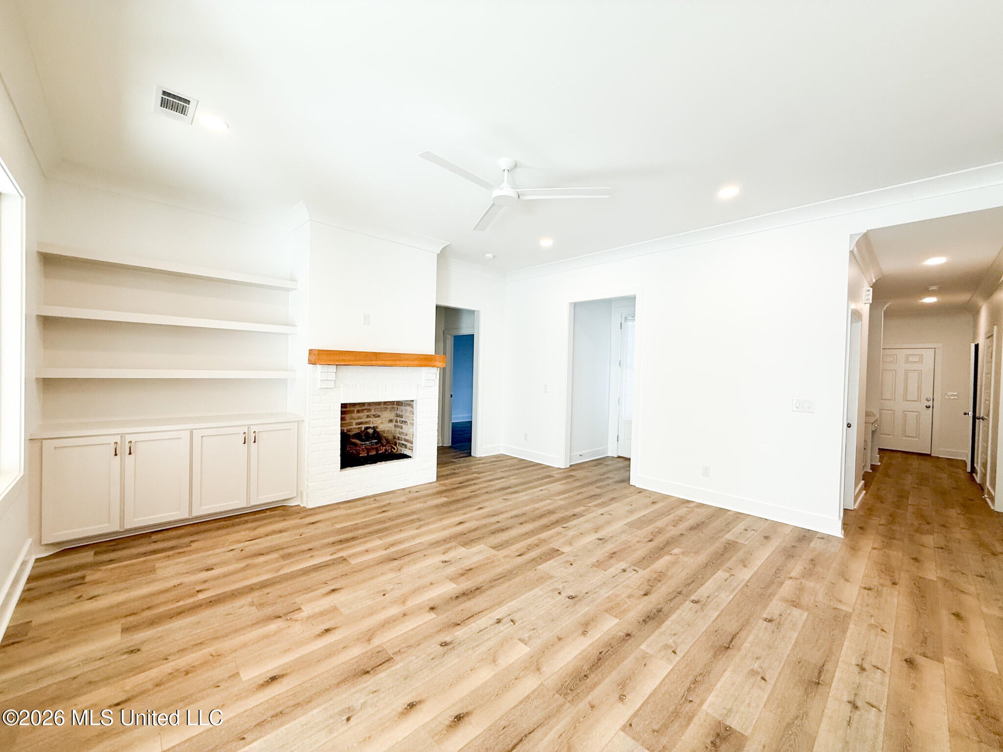 340 Oakville Circle