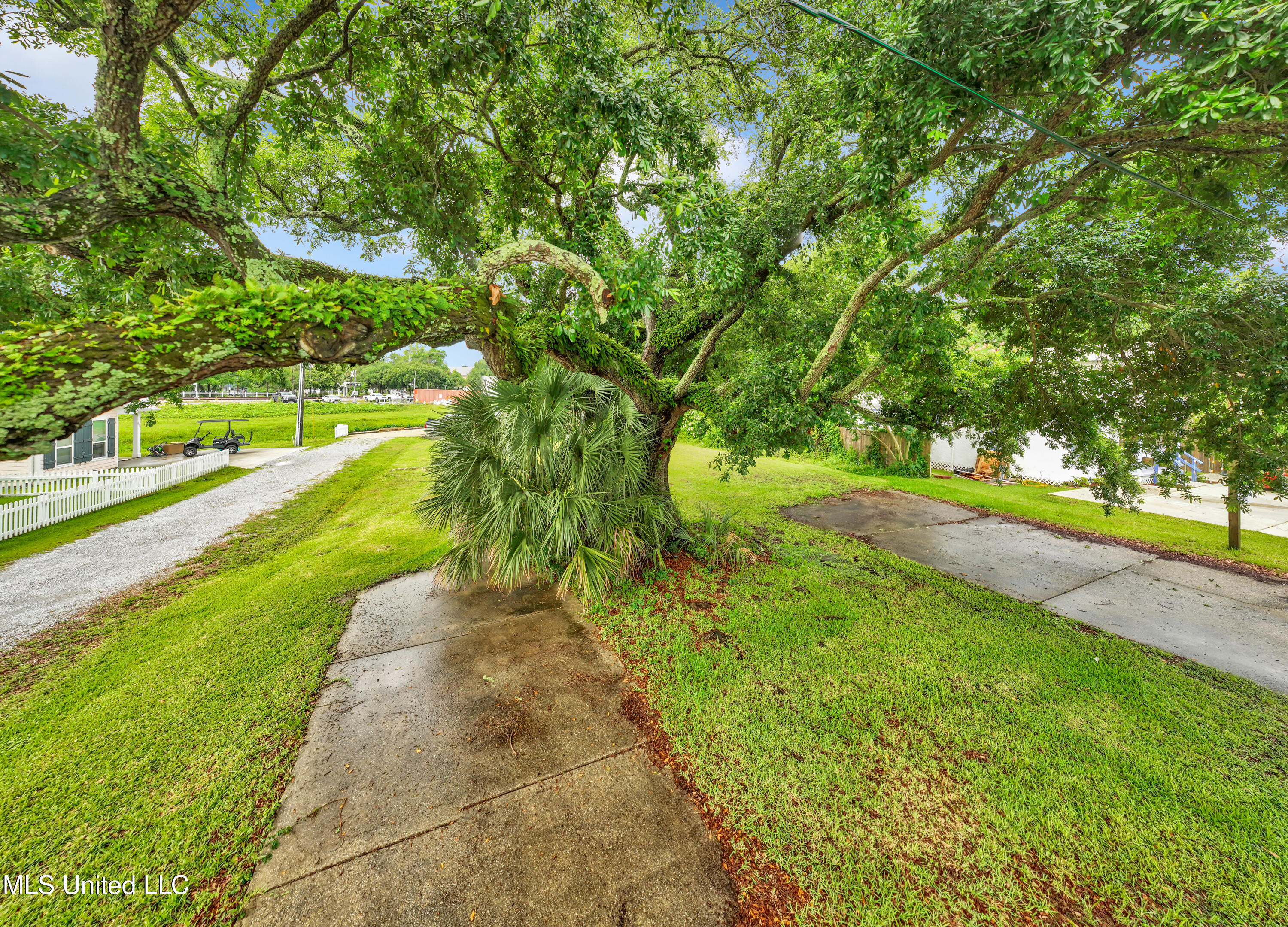306 Union Street, Bay Saint Louis, Mississippi image 7