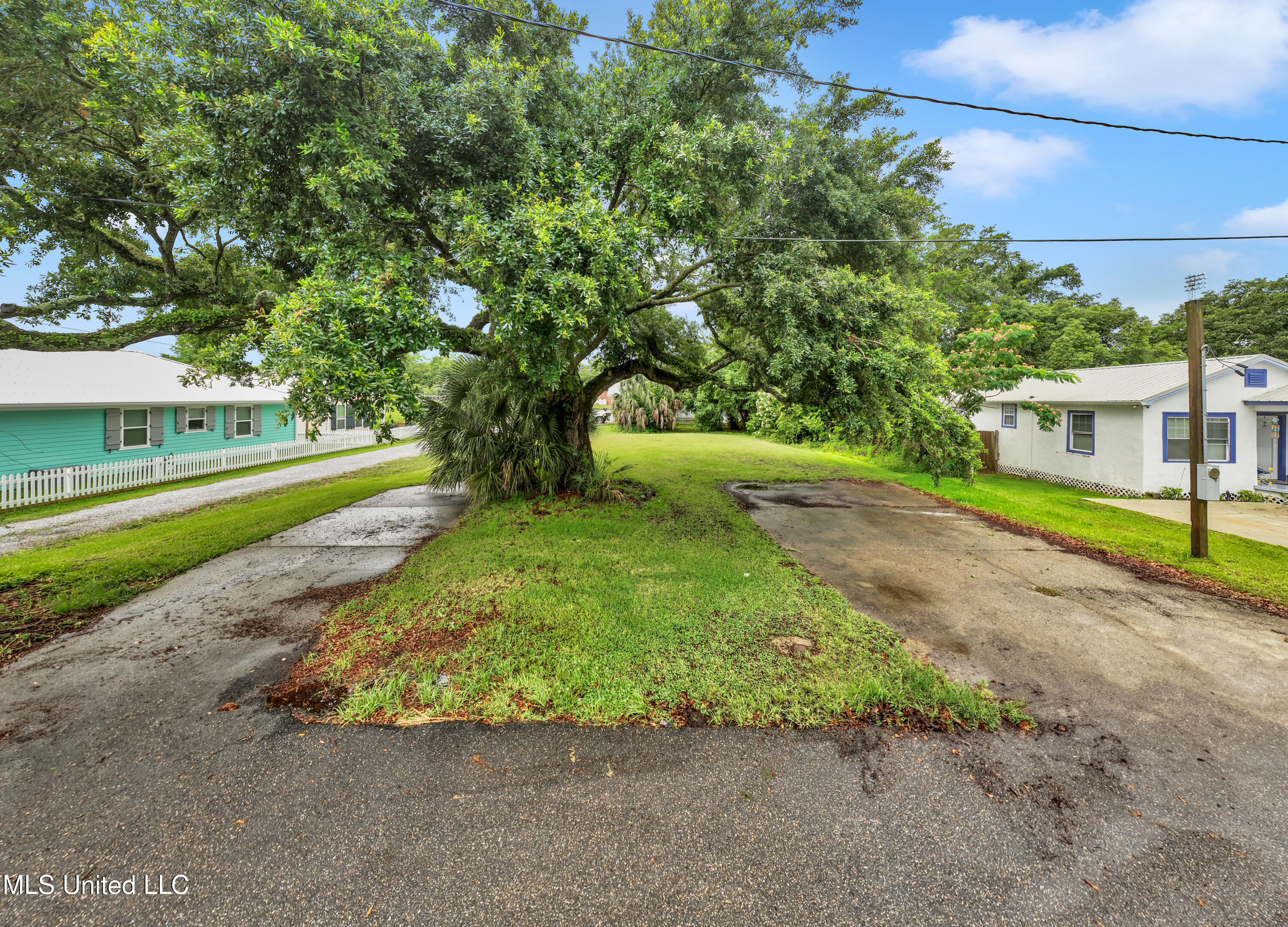 306 Union Street, Bay Saint Louis, Mississippi image 1